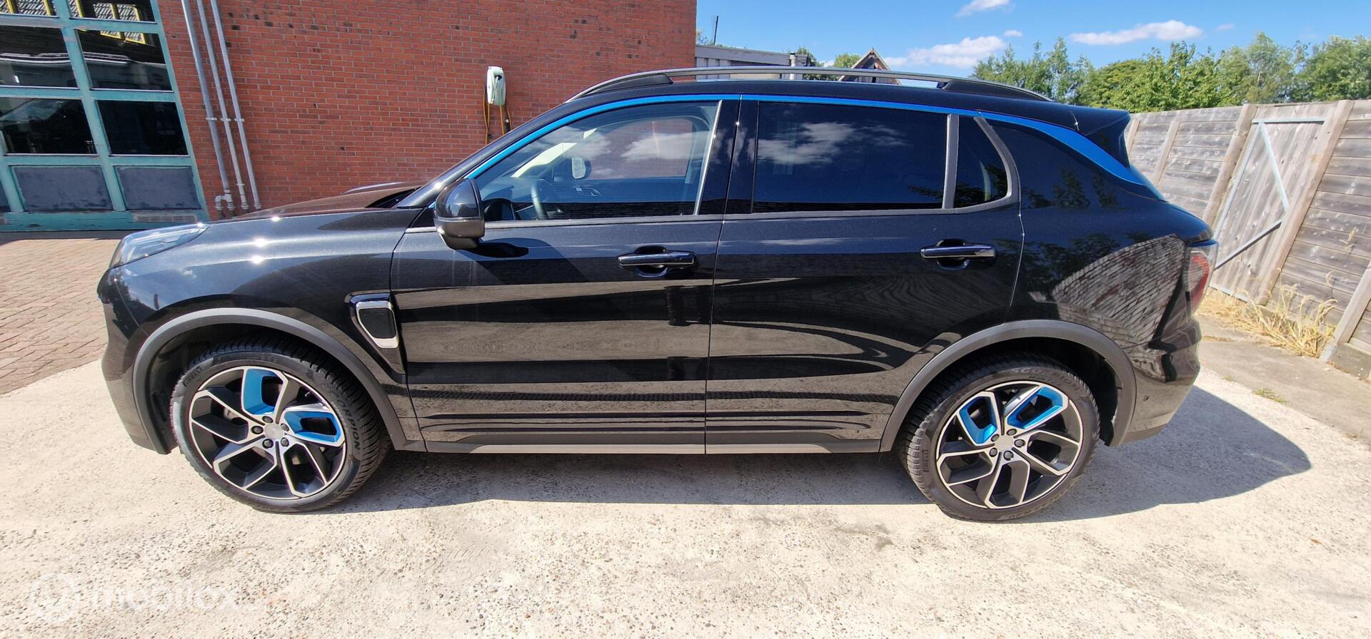 Foto van Lynk&co LYNK & Co 01