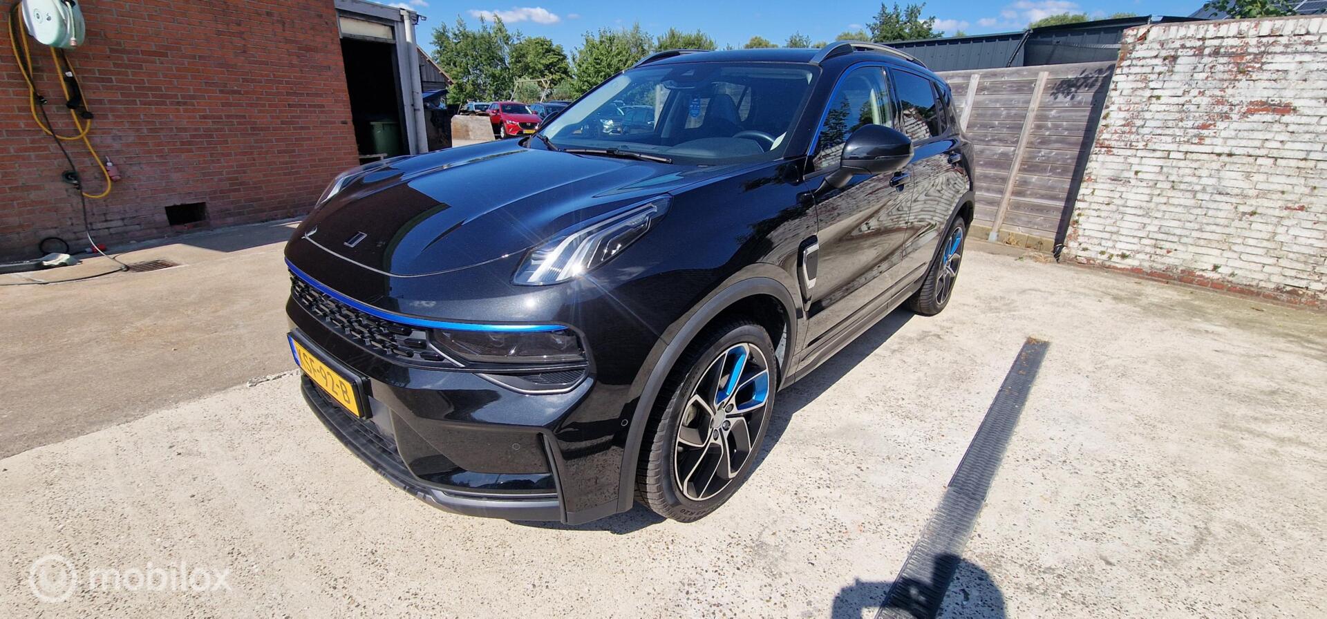 Foto van Lynk&co LYNK & Co 01