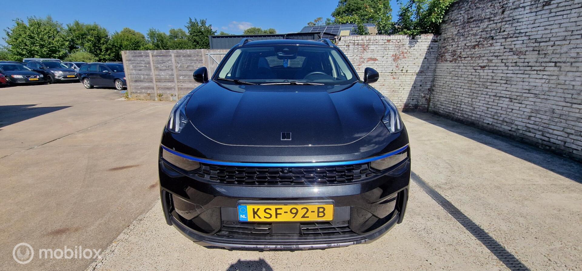 Foto van Lynk&co LYNK & Co 01