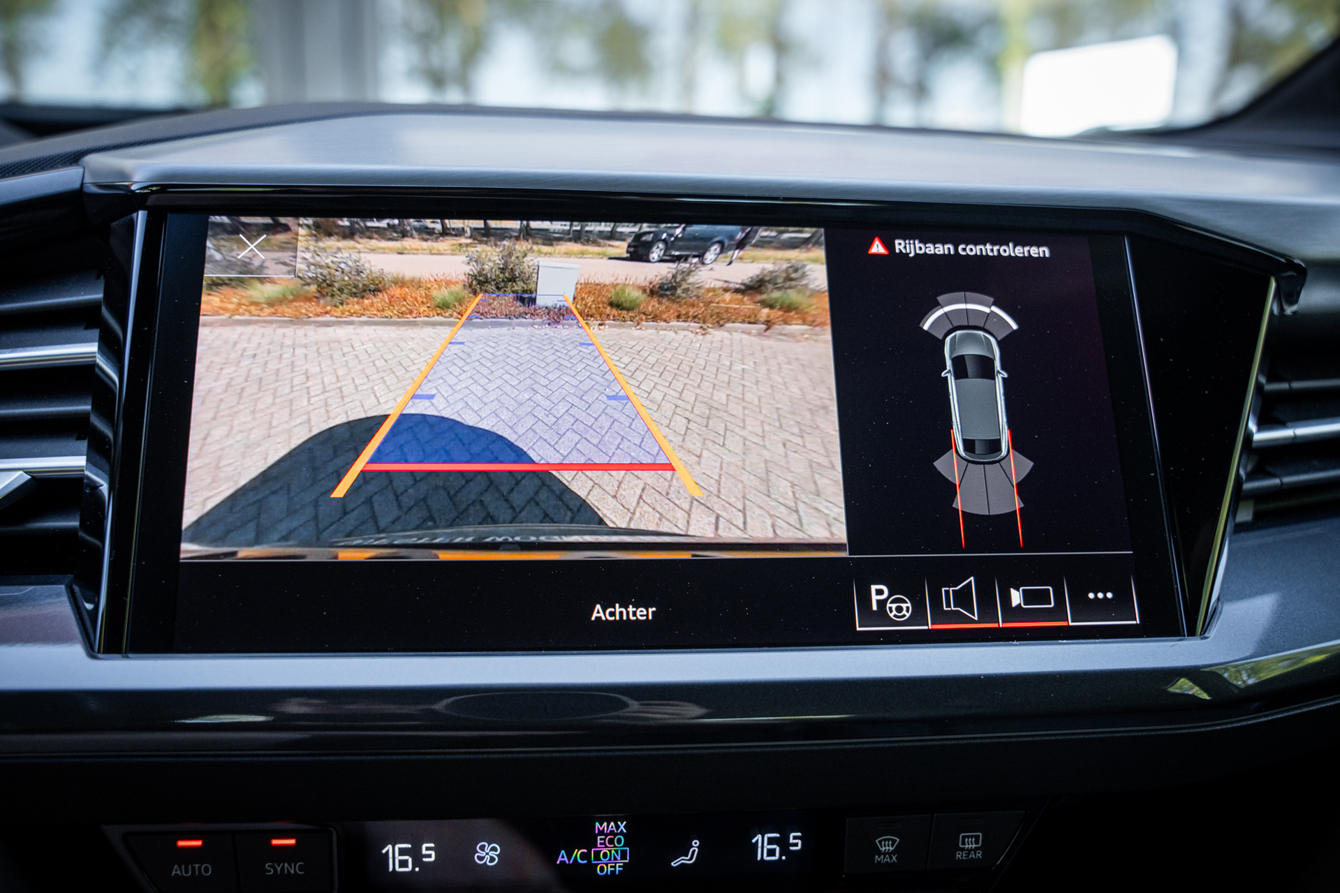 Foto van Audi Q4 Sportback 40 E-tron