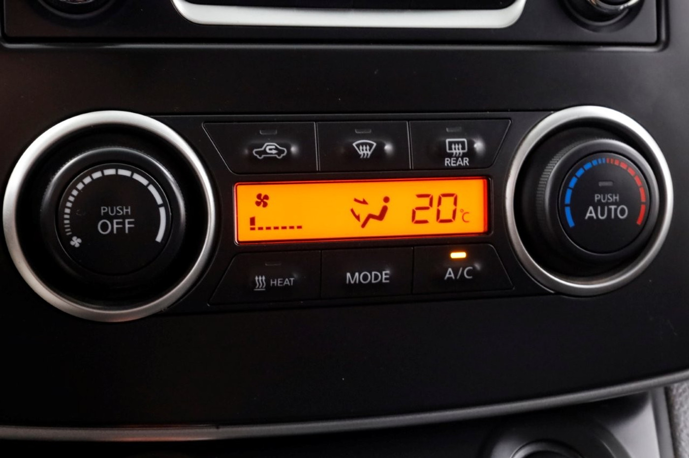 Foto van Nissan E-nv200