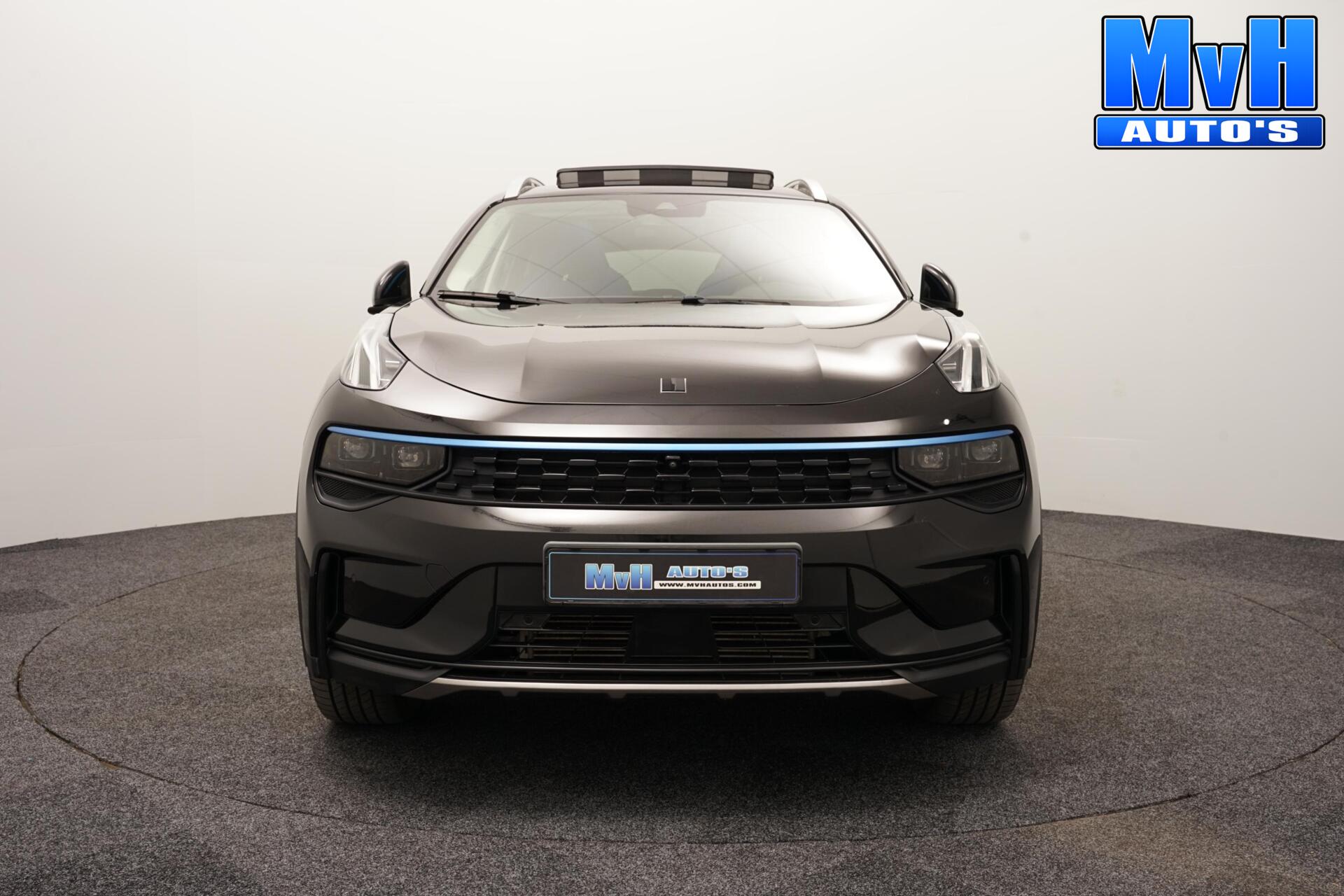 Foto van Lynk&co LYNK & Co 01