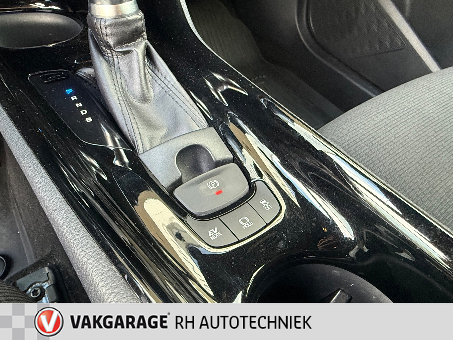 Foto van Toyota Toyota C-hr