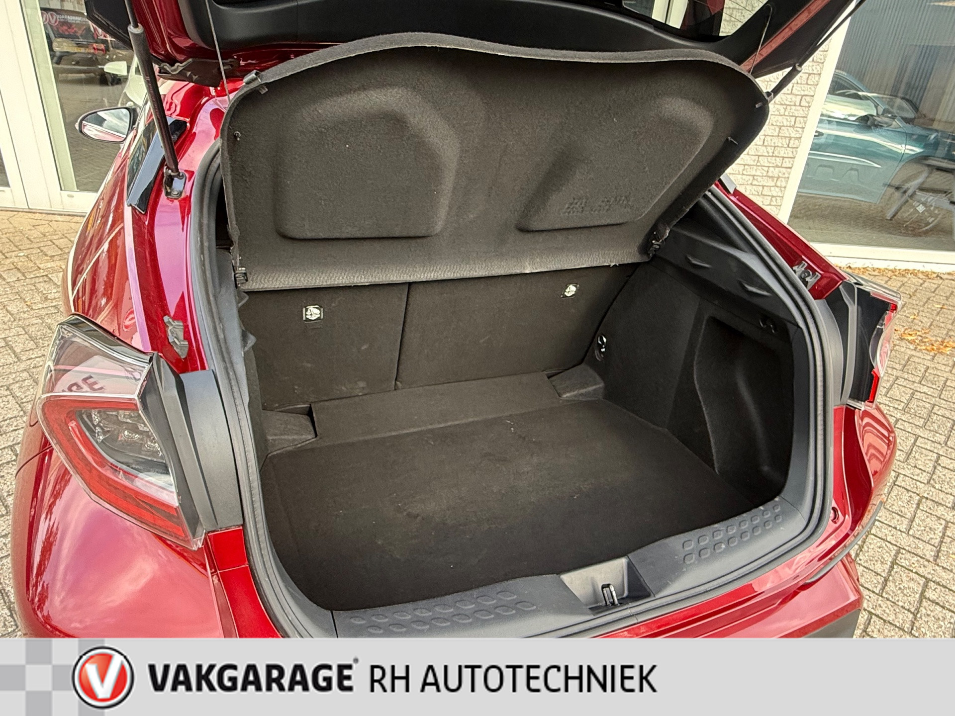 Foto van Toyota Toyota C-hr