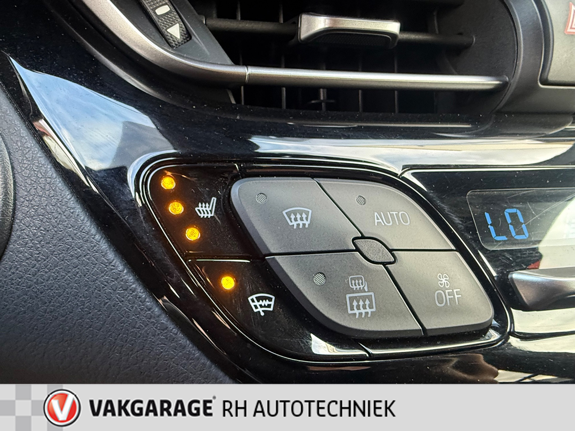 Foto van Toyota Toyota C-hr