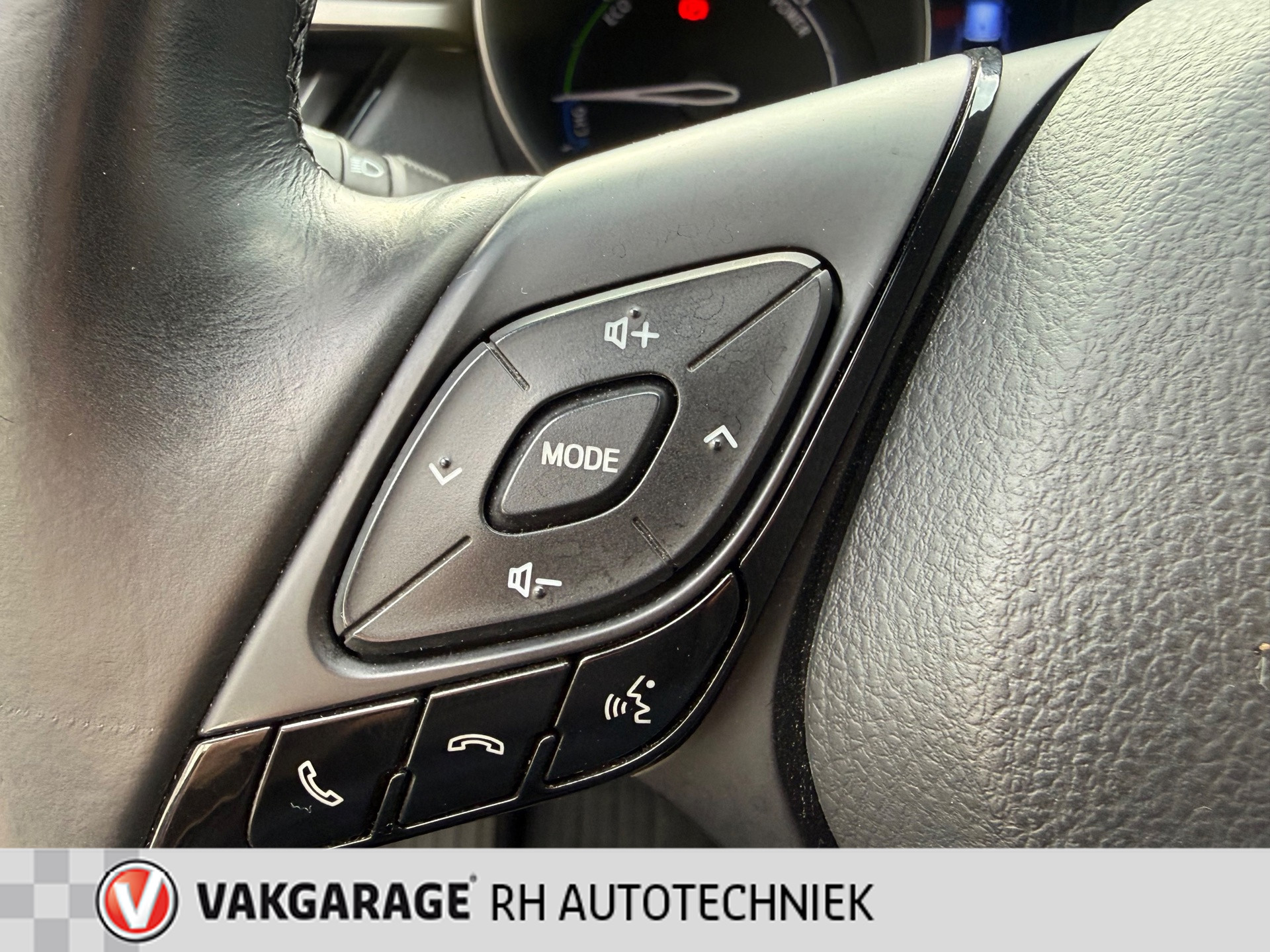 Foto van Toyota Toyota C-hr