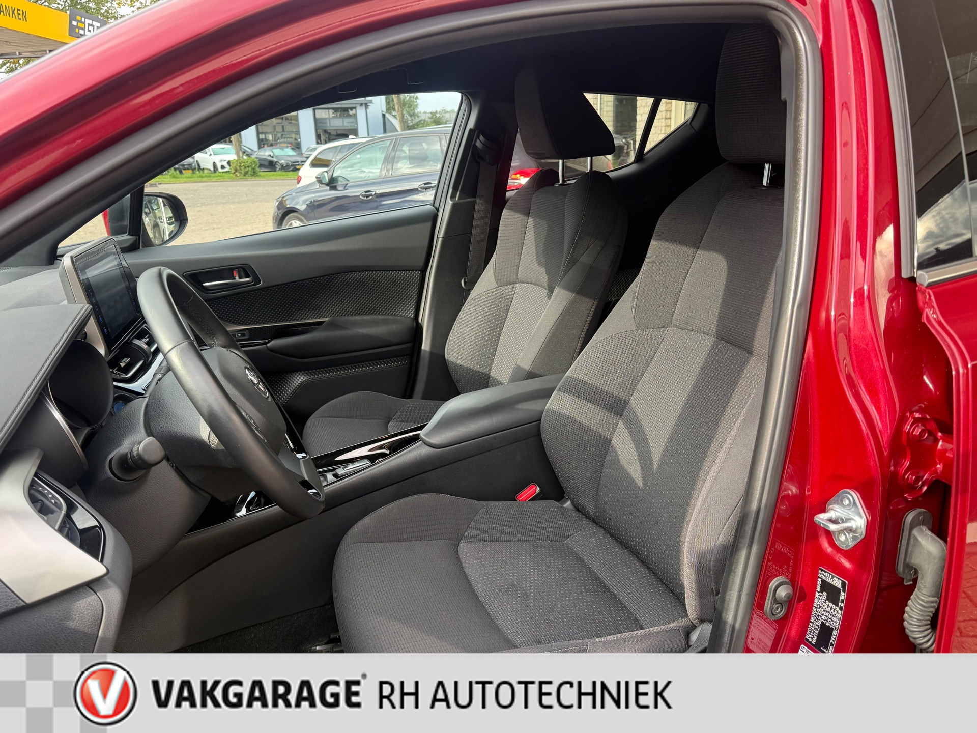 Foto van Toyota Toyota C-hr