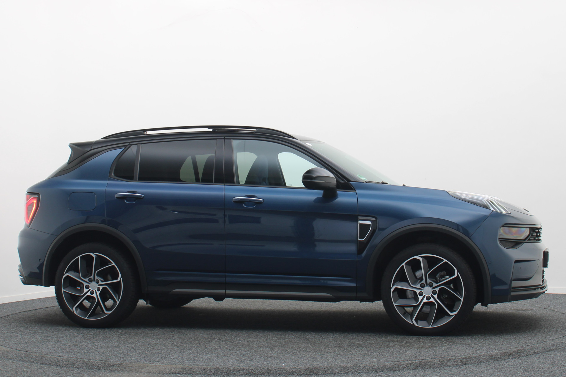 Foto van Lynk&co LYNK & Co 01