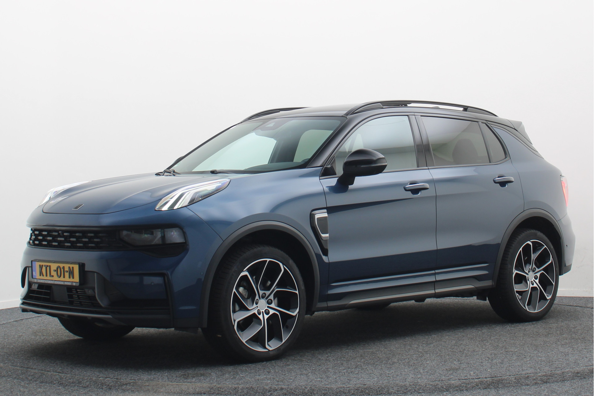 Foto van Lynk&co LYNK & Co 01