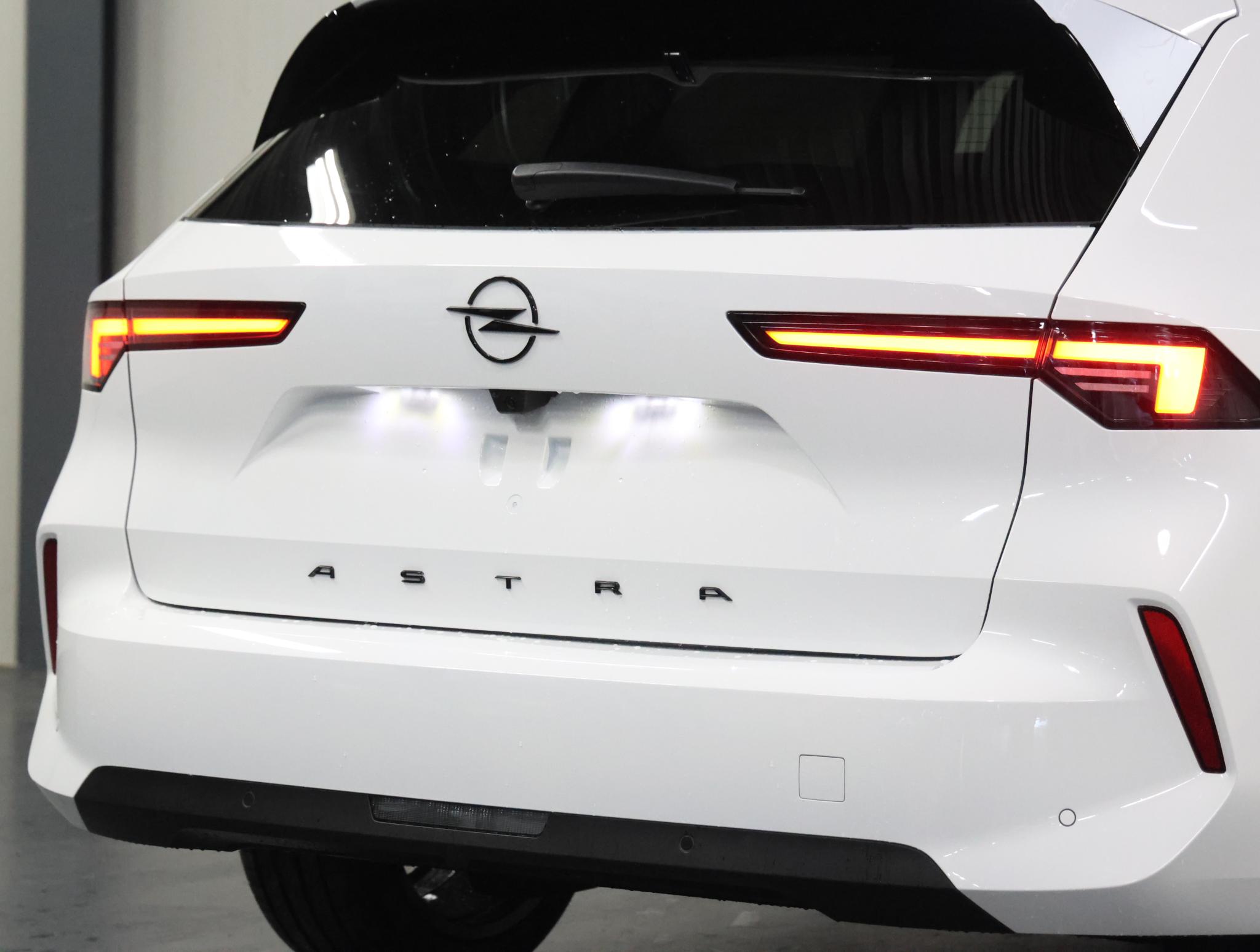 Foto van Opel Astra Sports Tourer