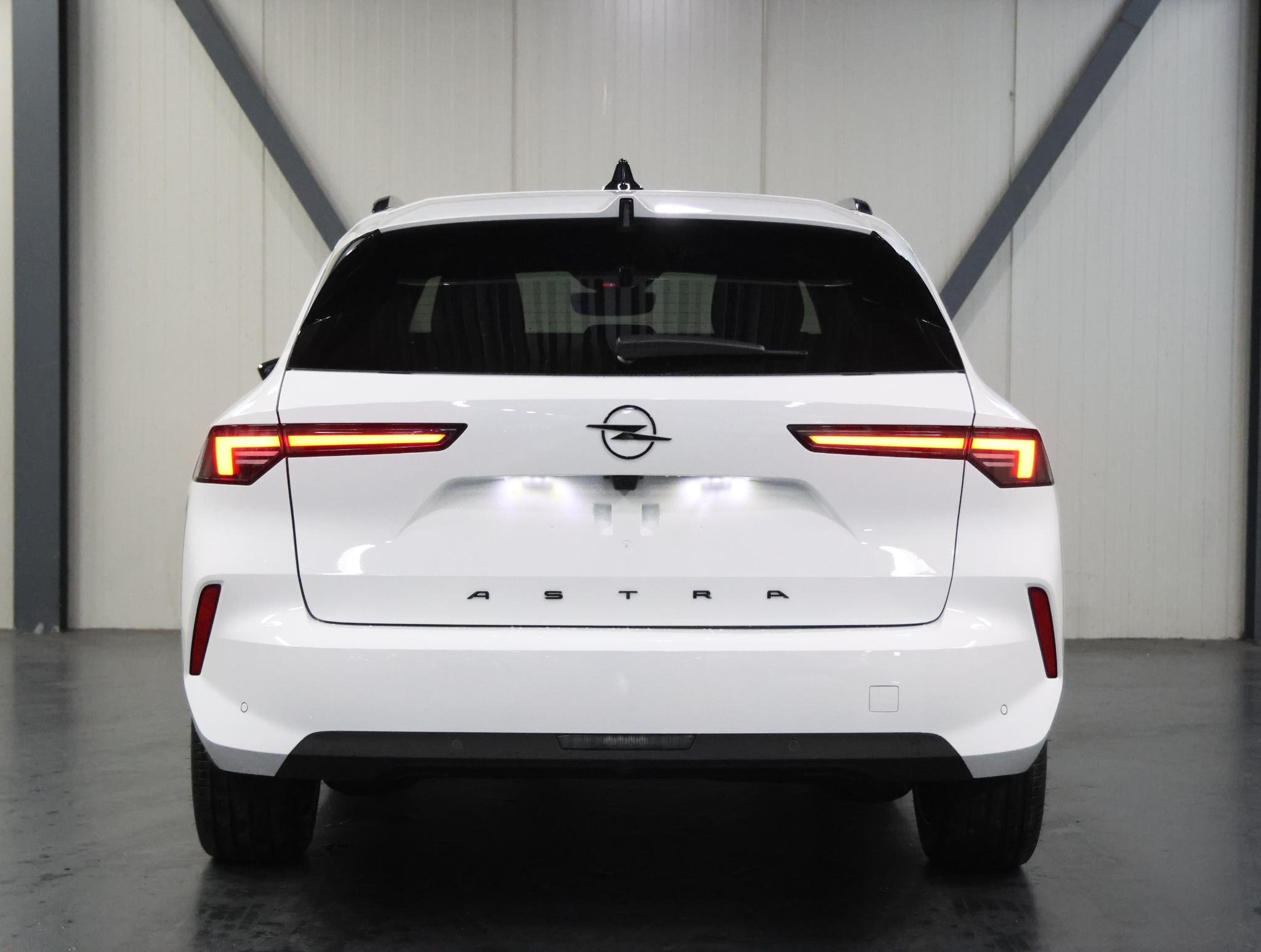 Foto van Opel Astra Sports Tourer