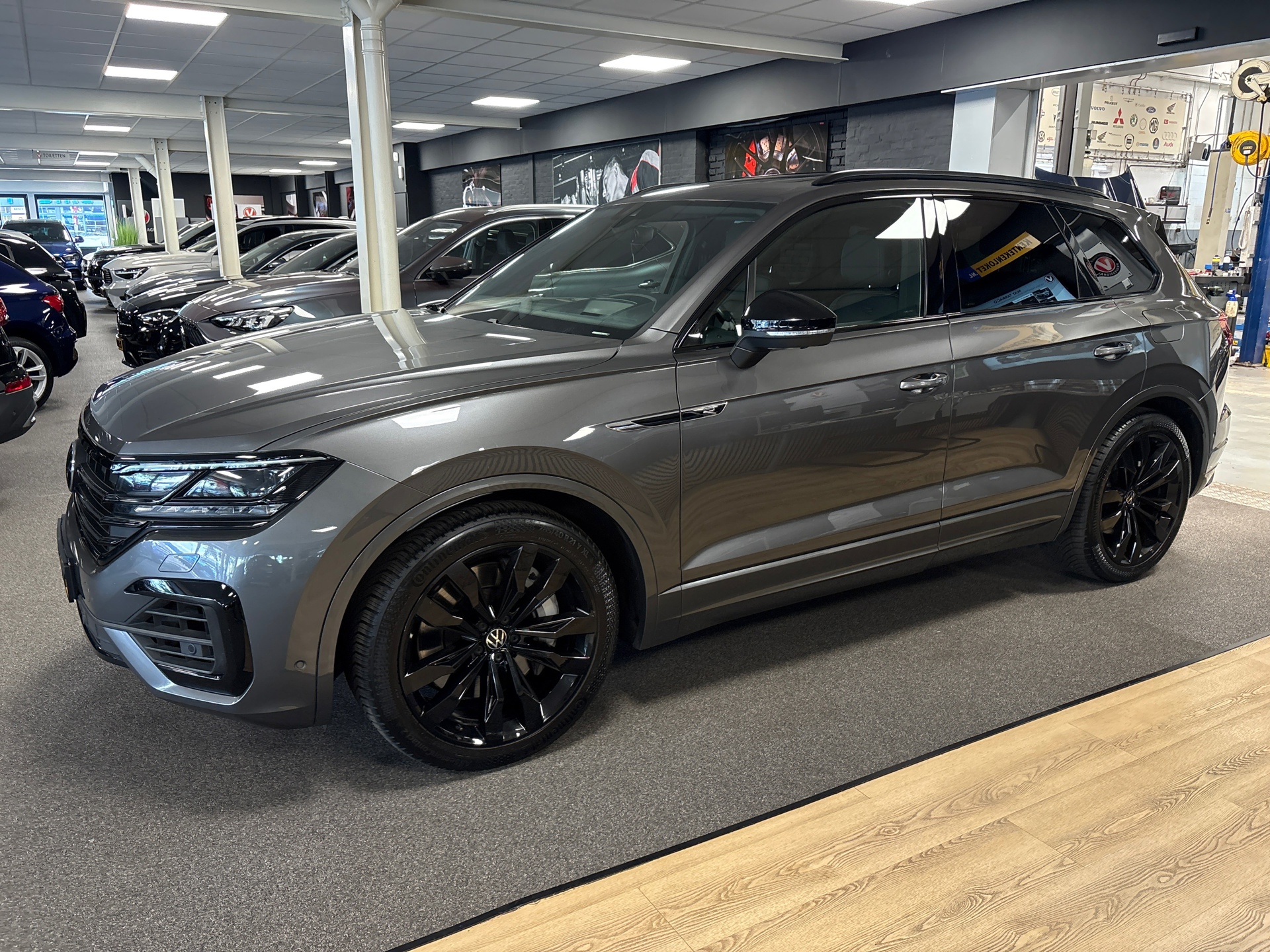 Foto van Volkswagen Touareg R