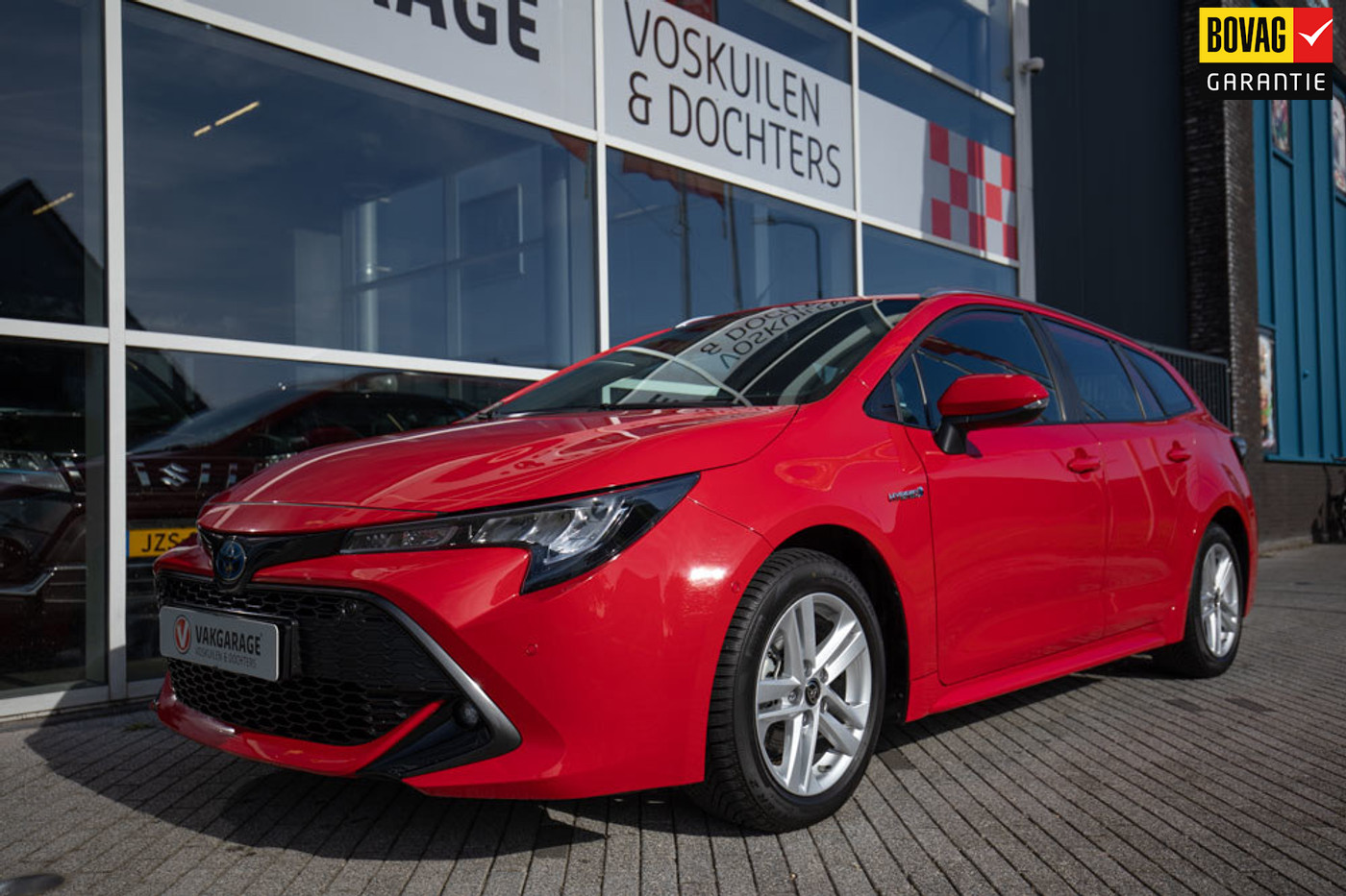 Toyota Toyota Corolla 1.8 Hybrid Business Plus Tech | Dodehoek | Parkassist 2021 - voorkant