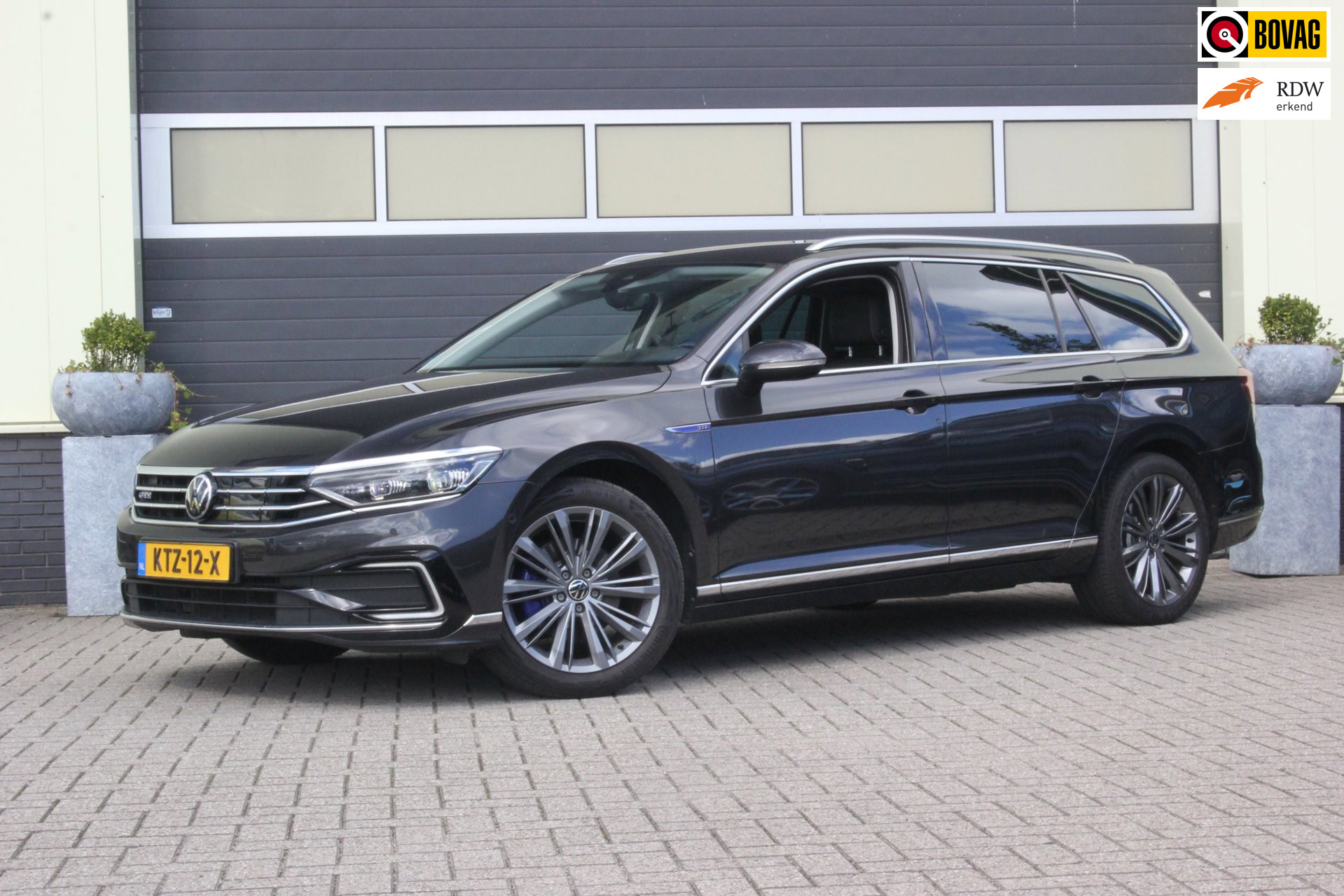 Volkswagen Passat 1.4 TSI PHEV GTE Business | Trekhaak | 2022 - voorkant