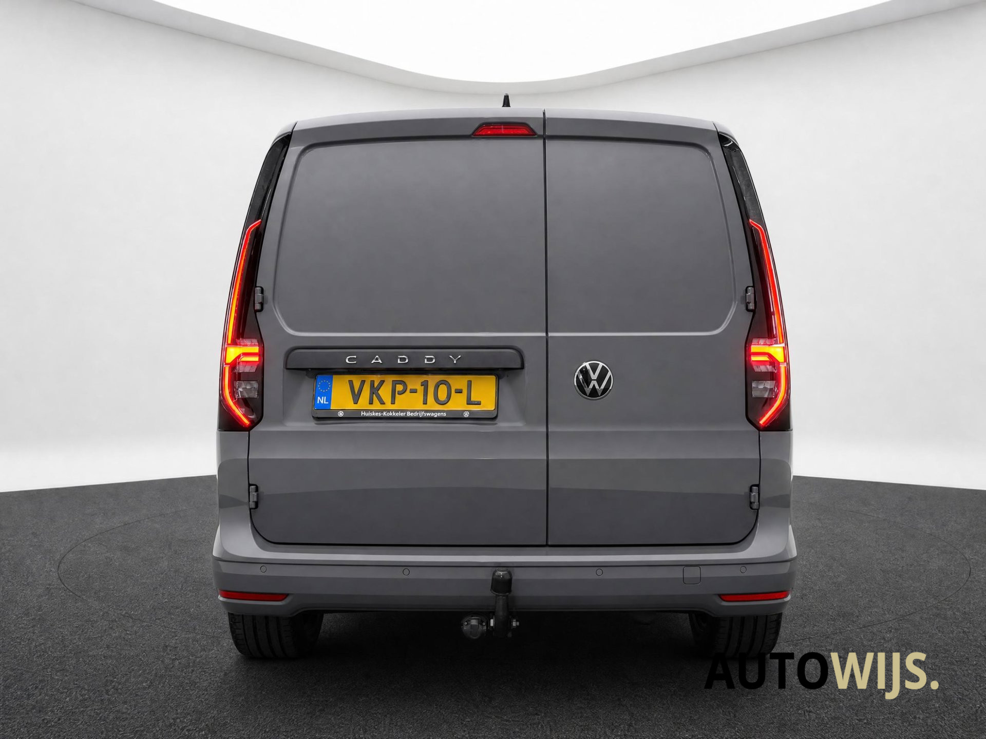 Foto van Volkswagen Caddy Modified Partition Wall