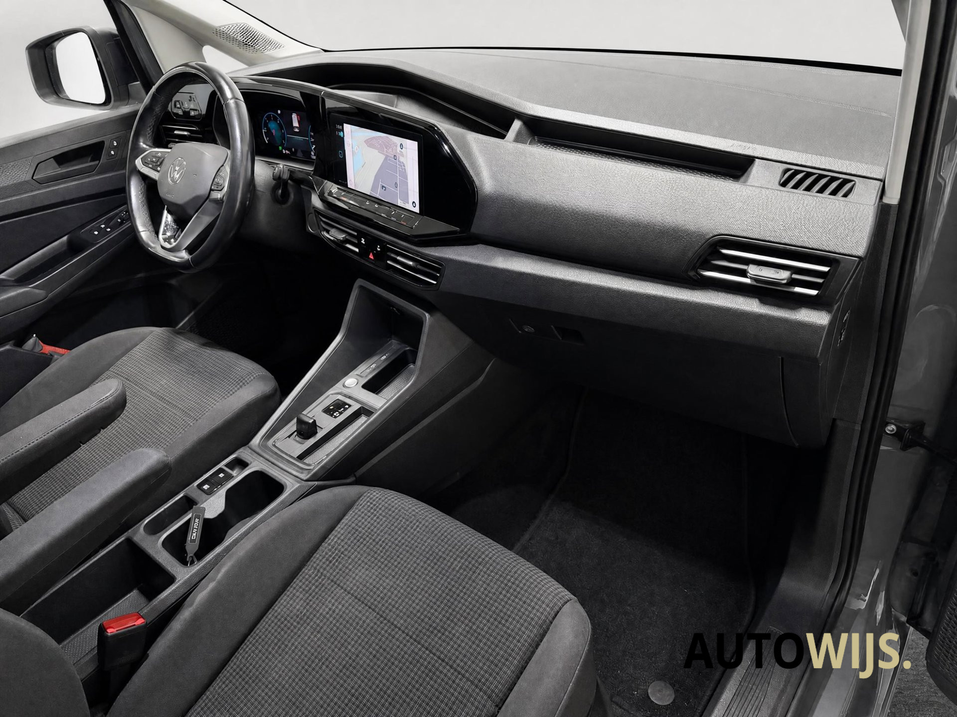 Foto van Volkswagen Caddy Modified Partition Wall