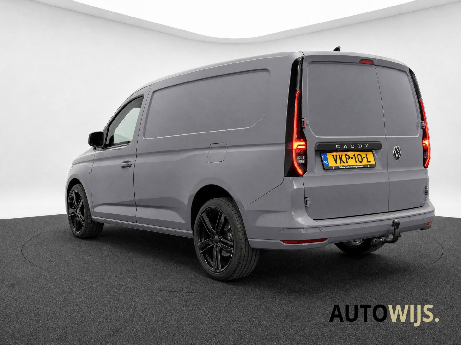 Foto van Volkswagen Caddy Modified Partition Wall