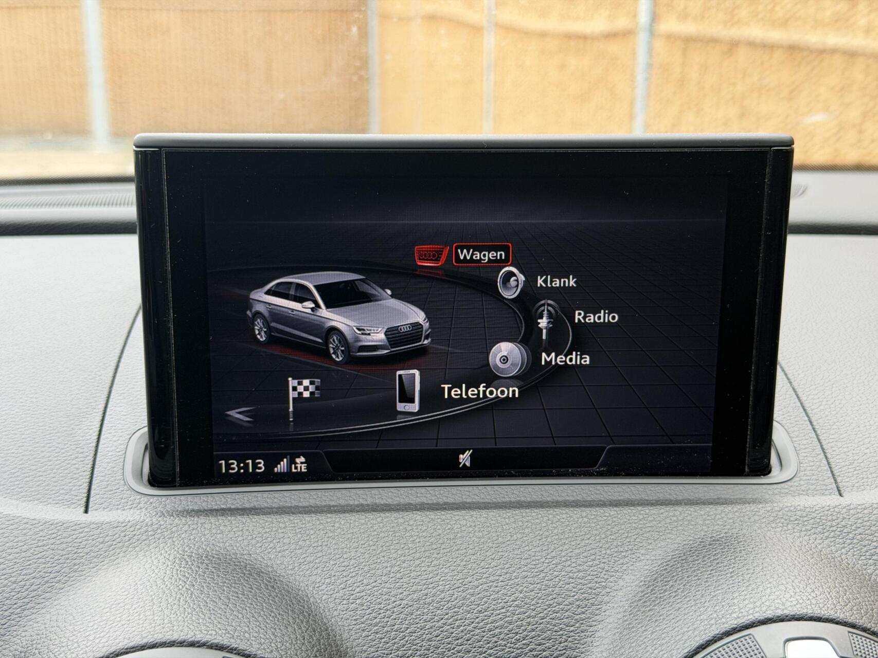 Foto van Audi A3 Limousine