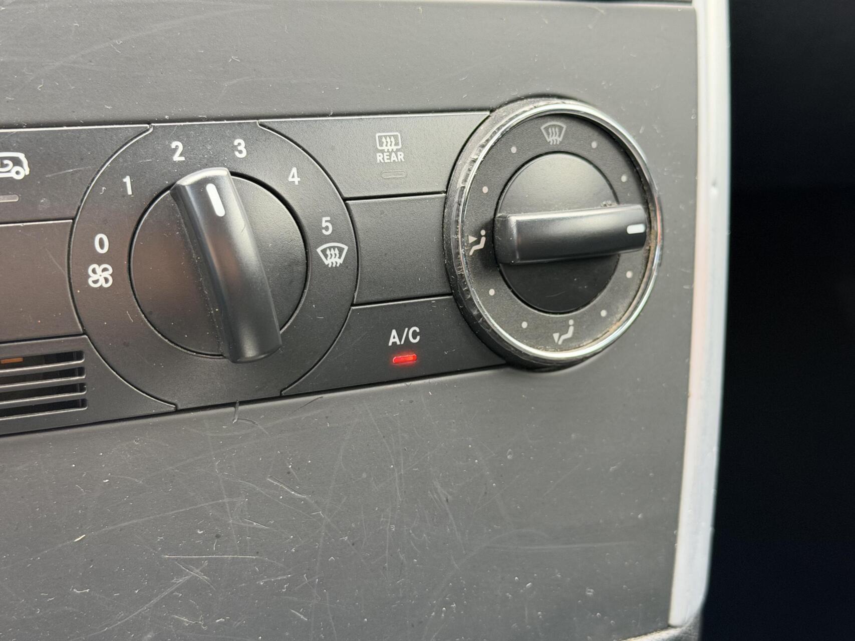 Foto van Mercedes-Benz B 170