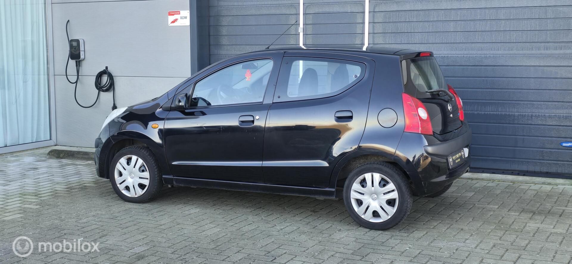 Foto van Nissan Pixo