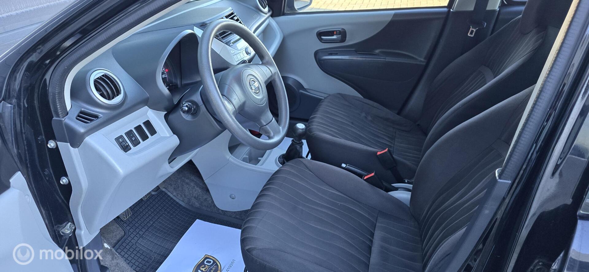 Foto van Nissan Pixo