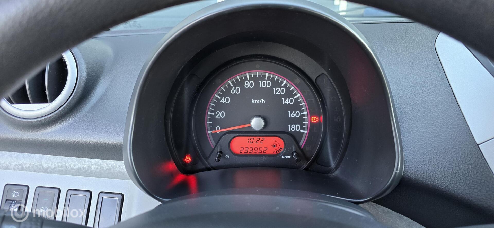 Foto van Nissan Pixo