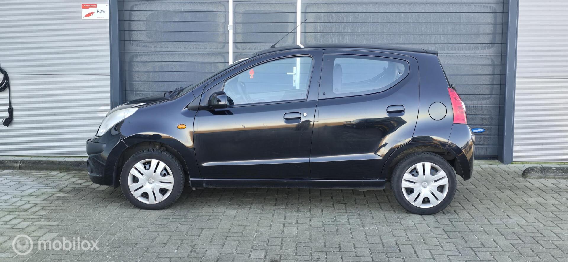 Foto van Nissan Pixo