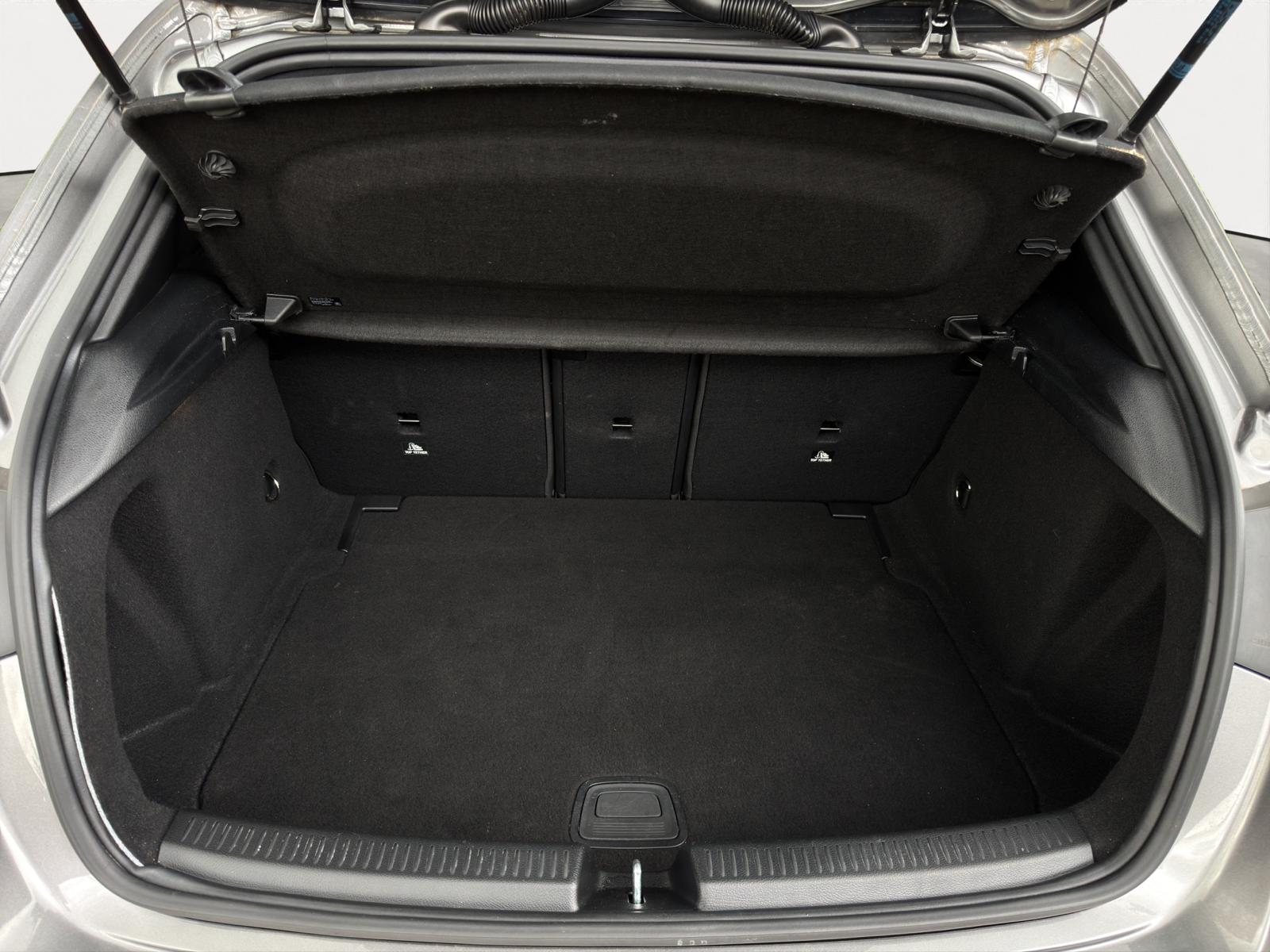 Foto van Mercedes-Benz A 220