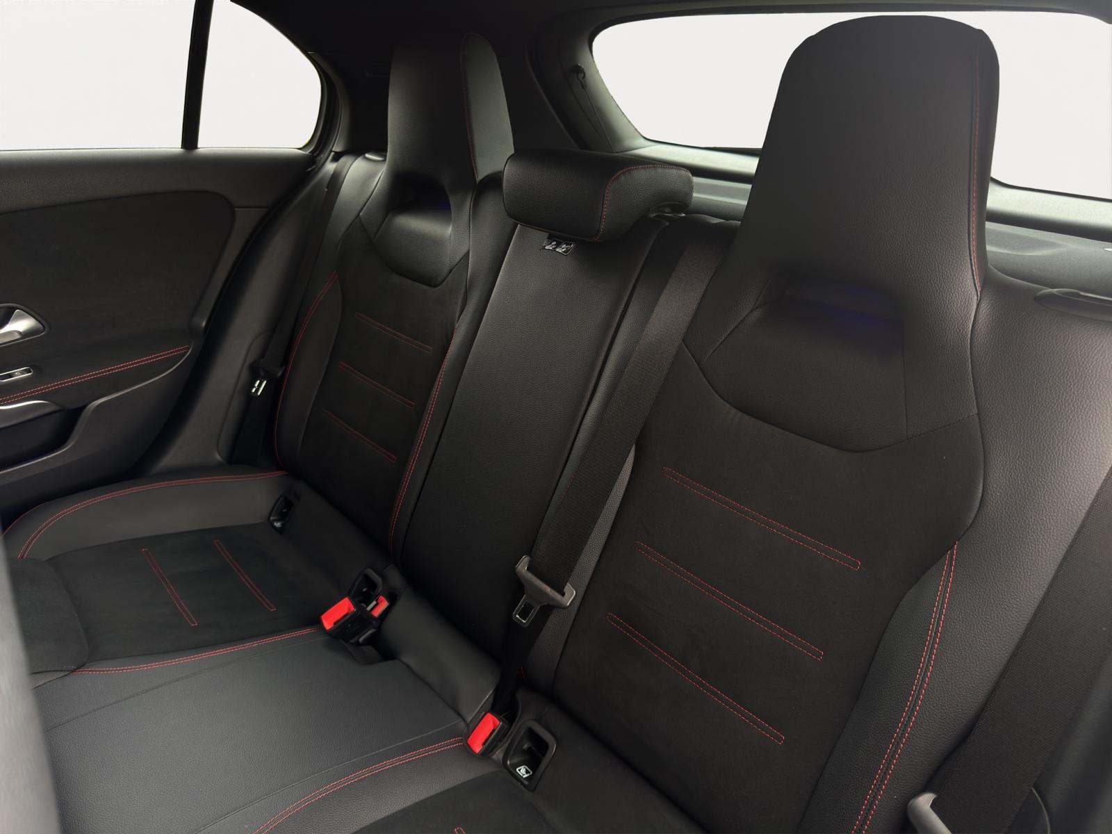 Foto van Mercedes-Benz A 220