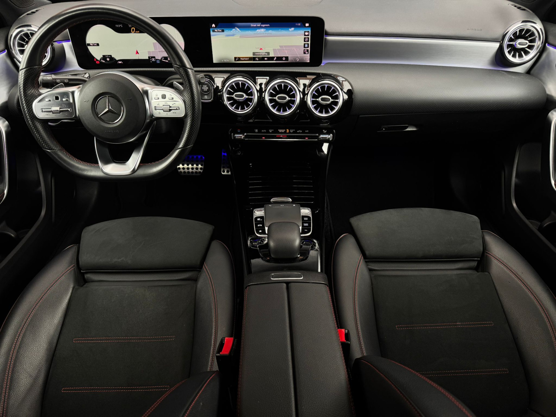 Foto van Mercedes-Benz A 220