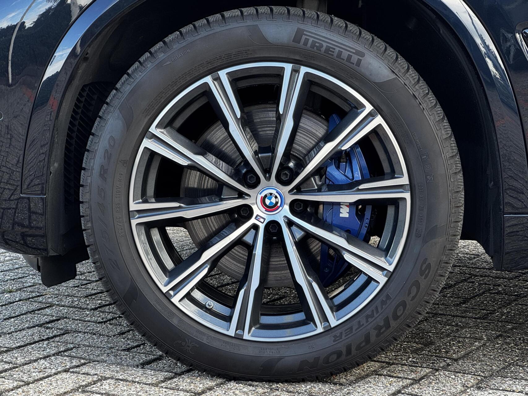 Foto van BMW X5 Xdrive30d