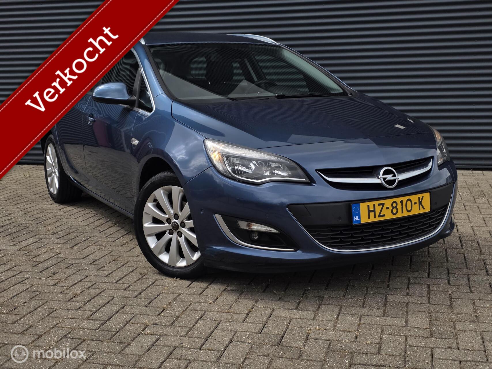 Opel Astra Sports Tourer 1.4 Turbo Business + 2014 - voorkant