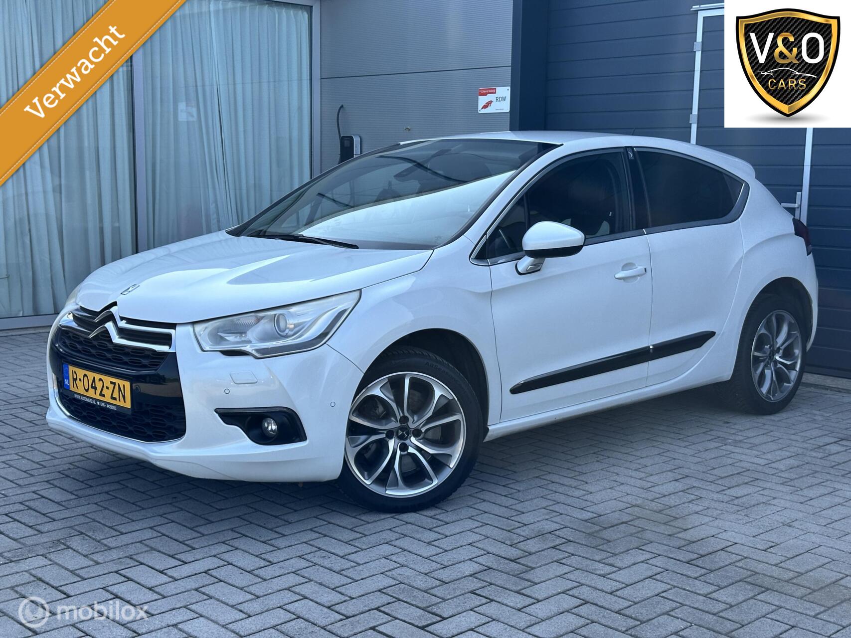 Citroen Ds4 1.6 THP Sport Chic 2011 - voorkant