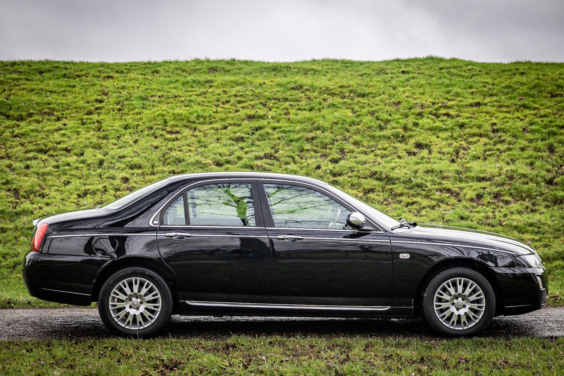 Foto van Rover 75