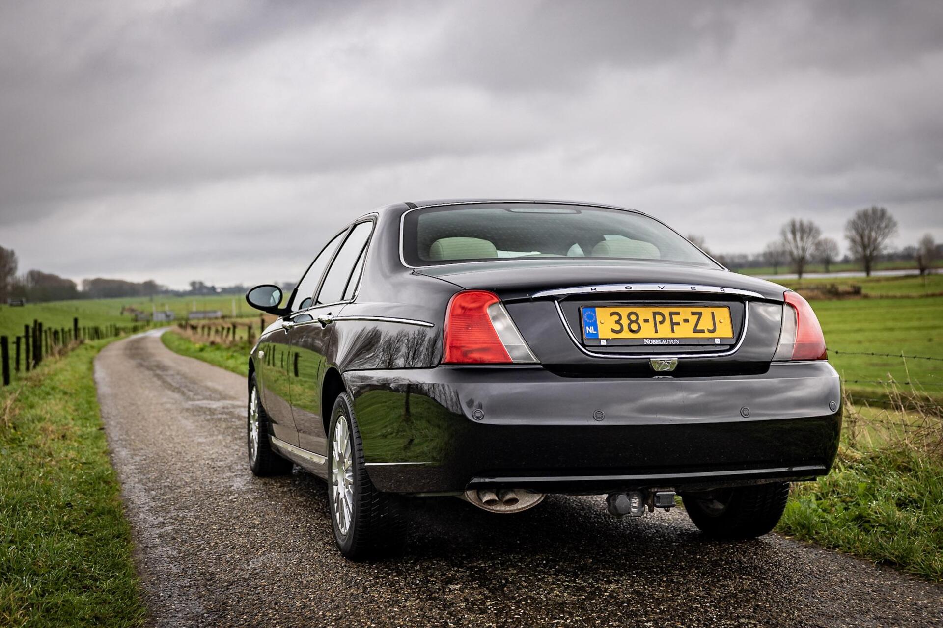 Foto van Rover 75
