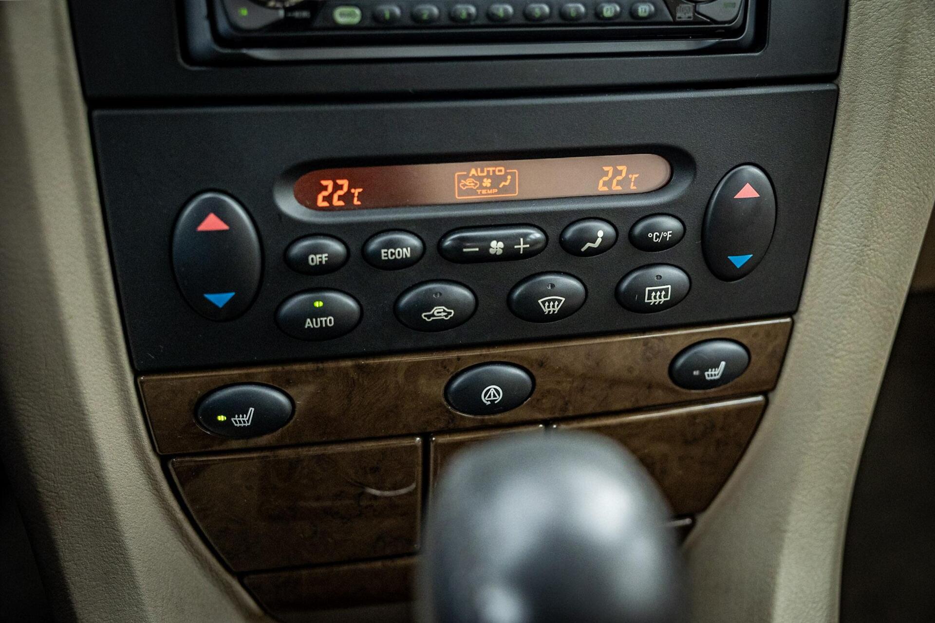 Foto van Rover 75