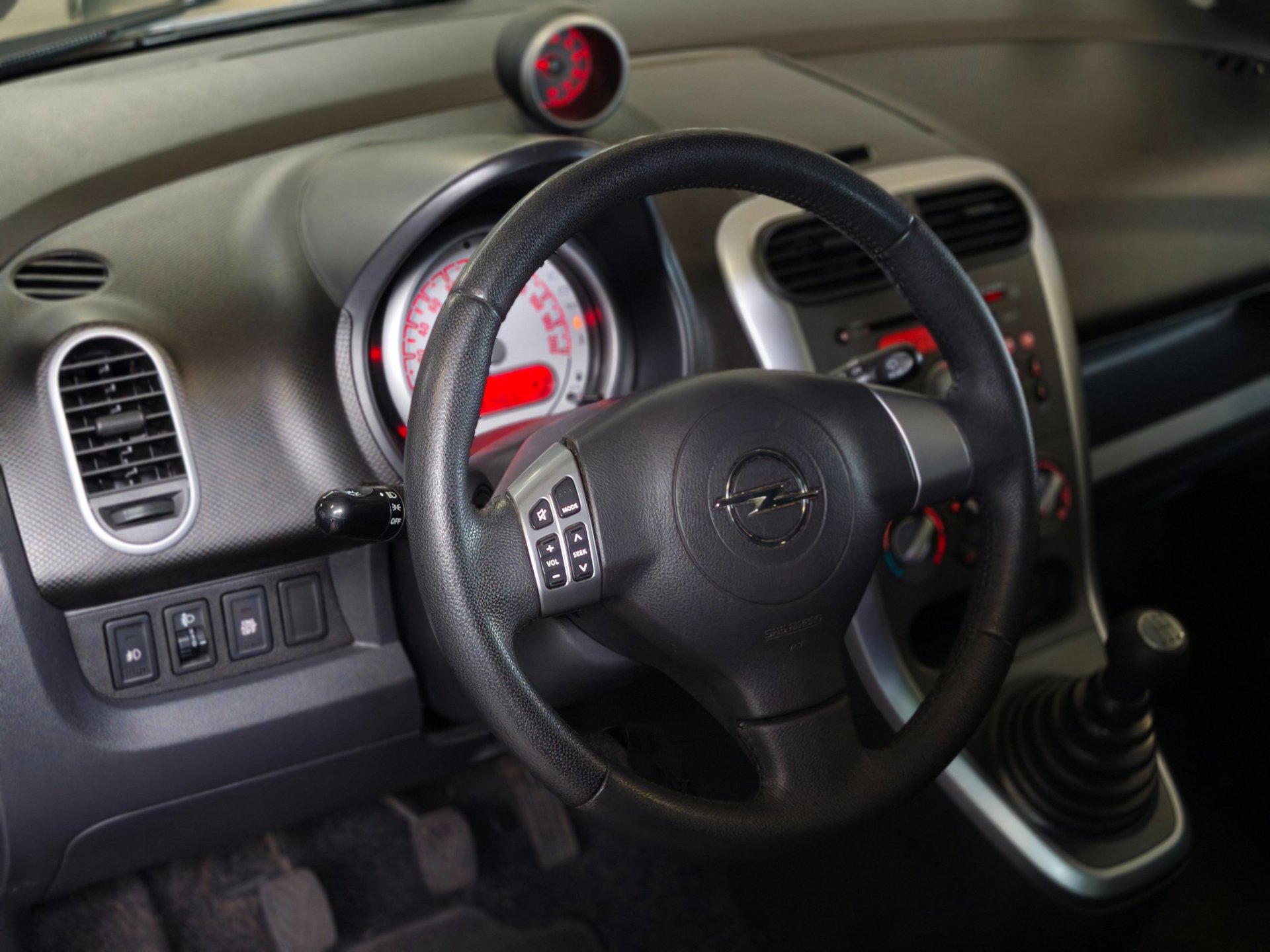 Foto van Opel Agila
