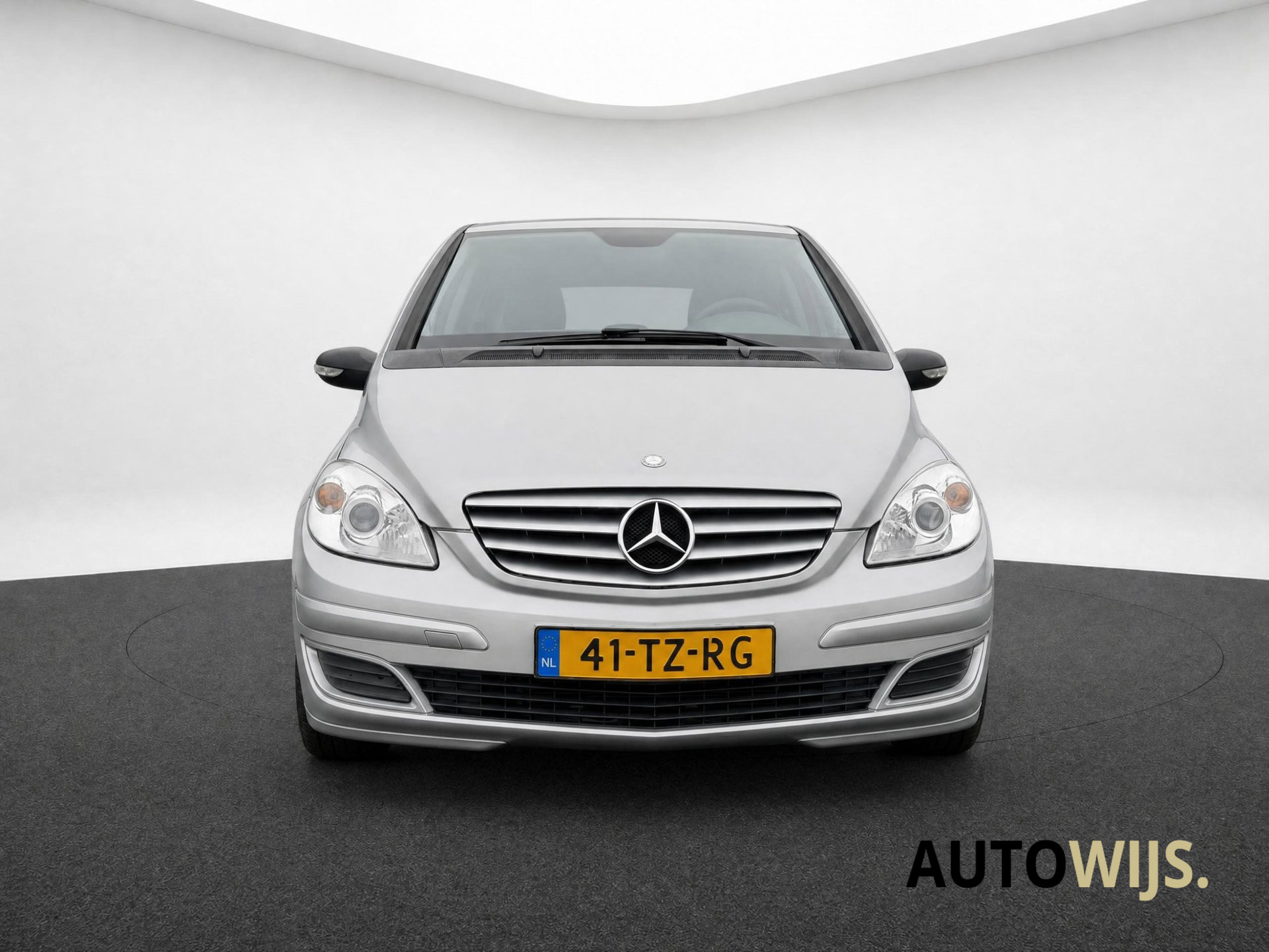 Foto van Mercedes-Benz B 200