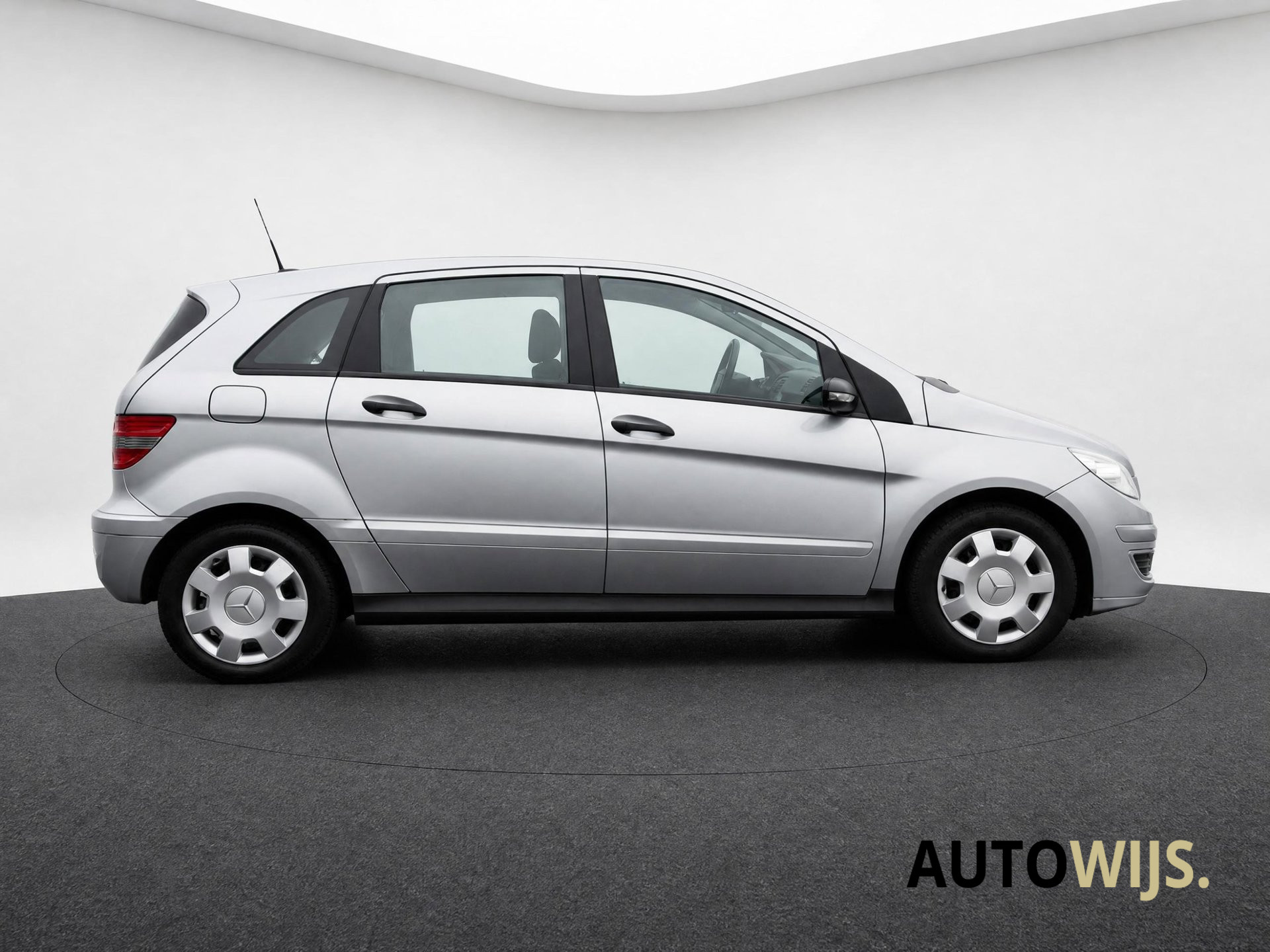 Foto van Mercedes-Benz B 200