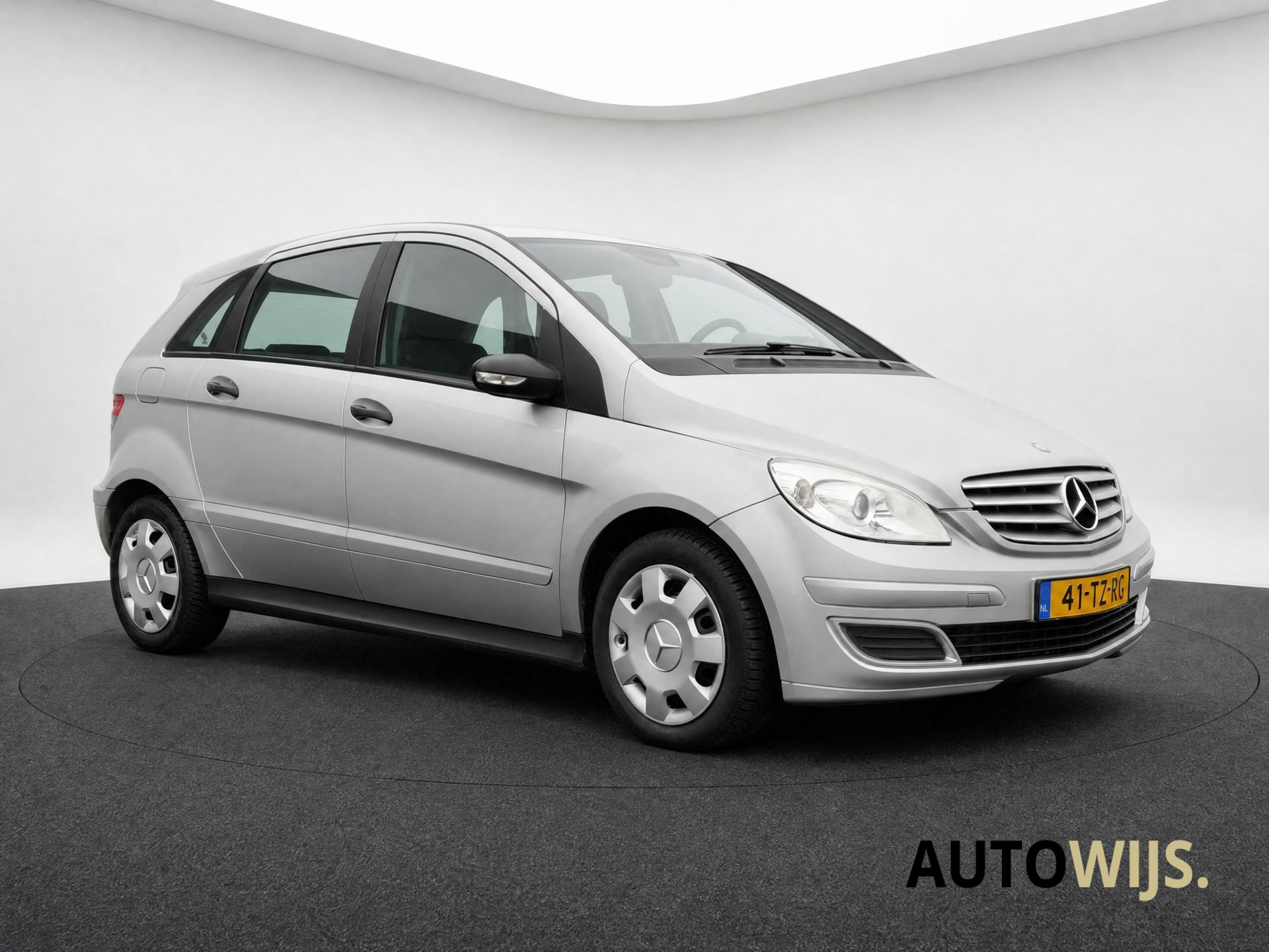 Foto van Mercedes-Benz B 200