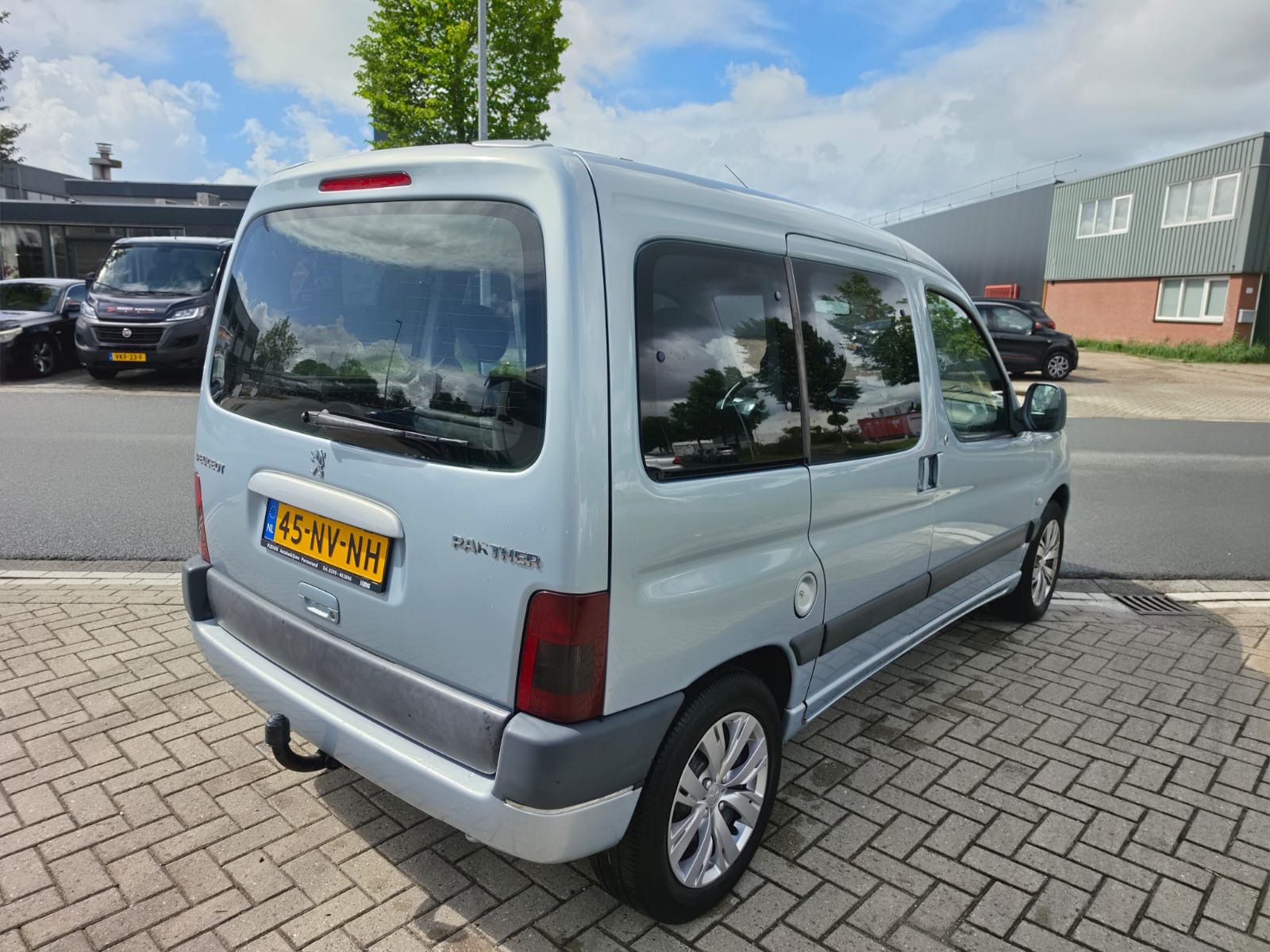 Foto van Peugeot Partner