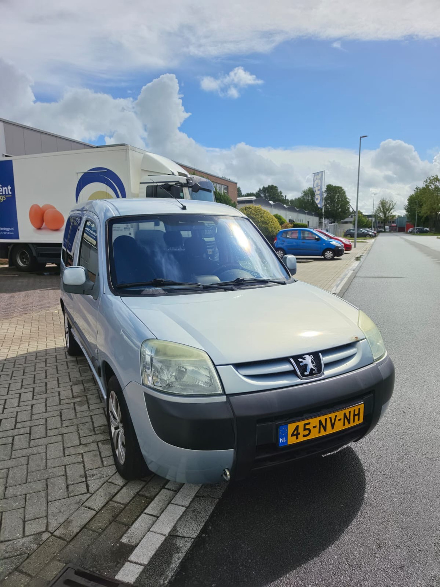 Foto van Peugeot Partner