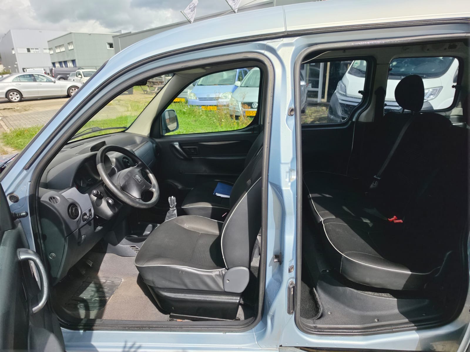 Foto van Peugeot Partner