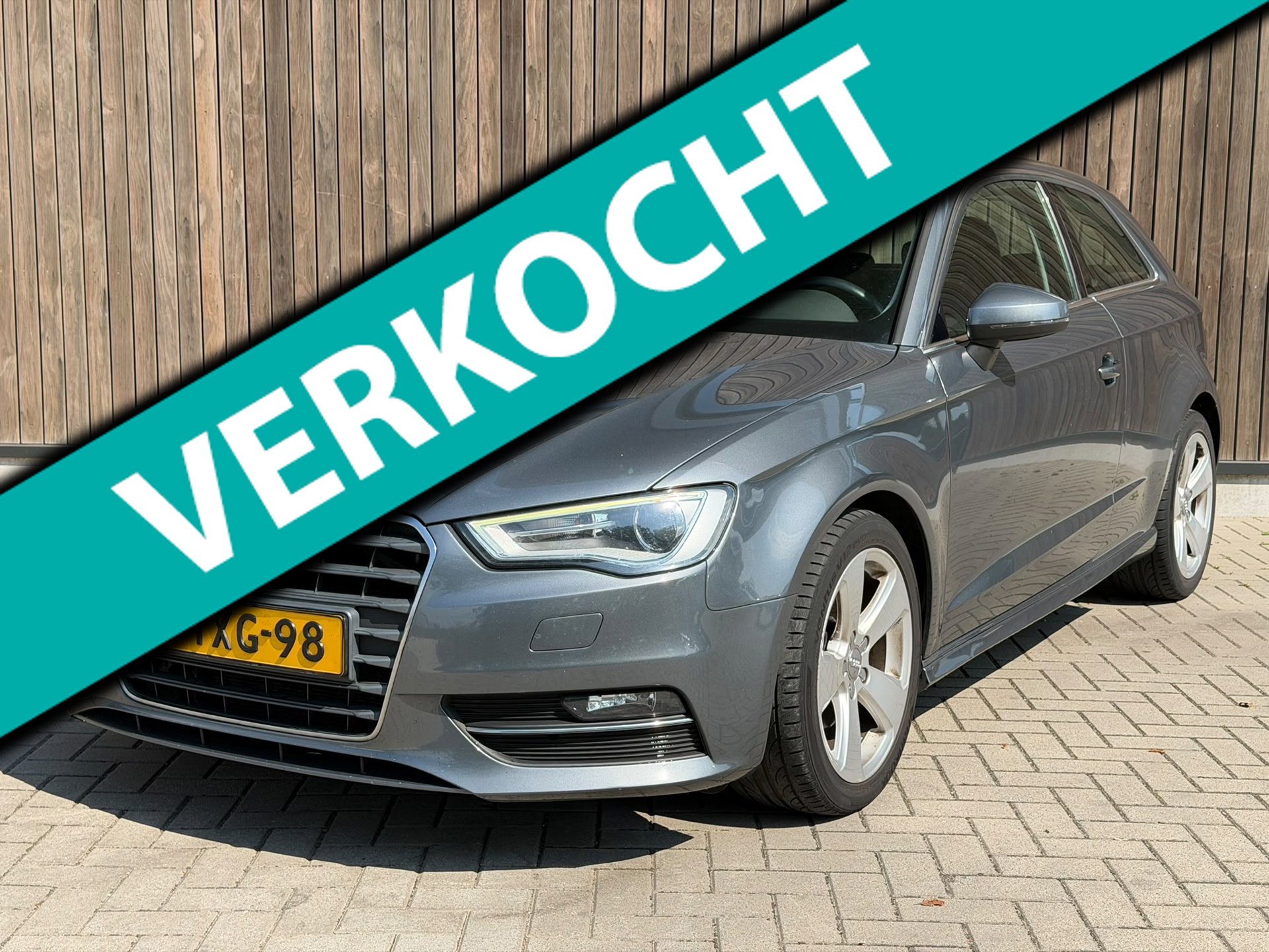 Audi A3 FM62S030R8V647MJEM1 2014 - voorkant