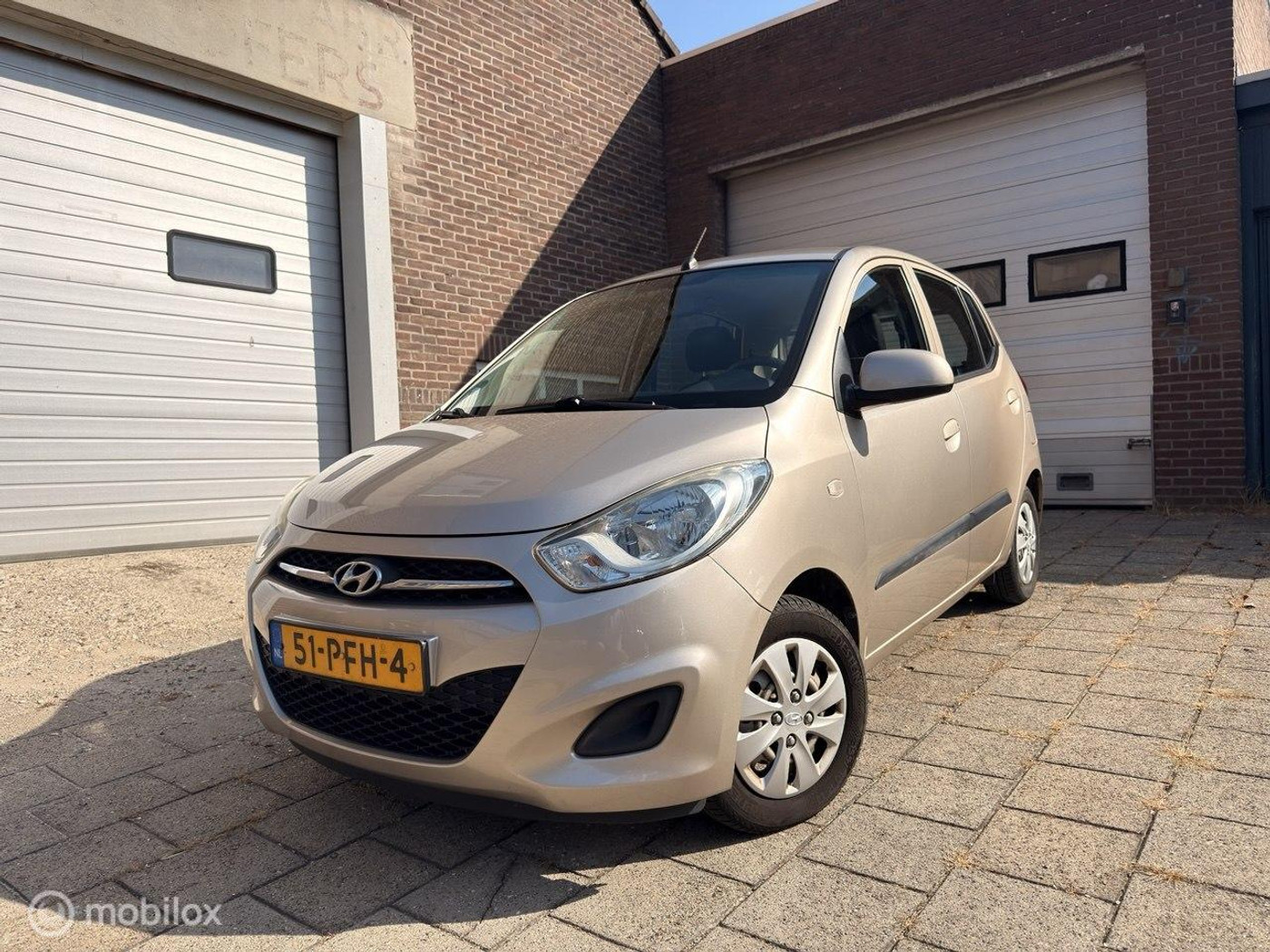 Hyundai I 10 1.2 i-Motion 2011 - voorkant