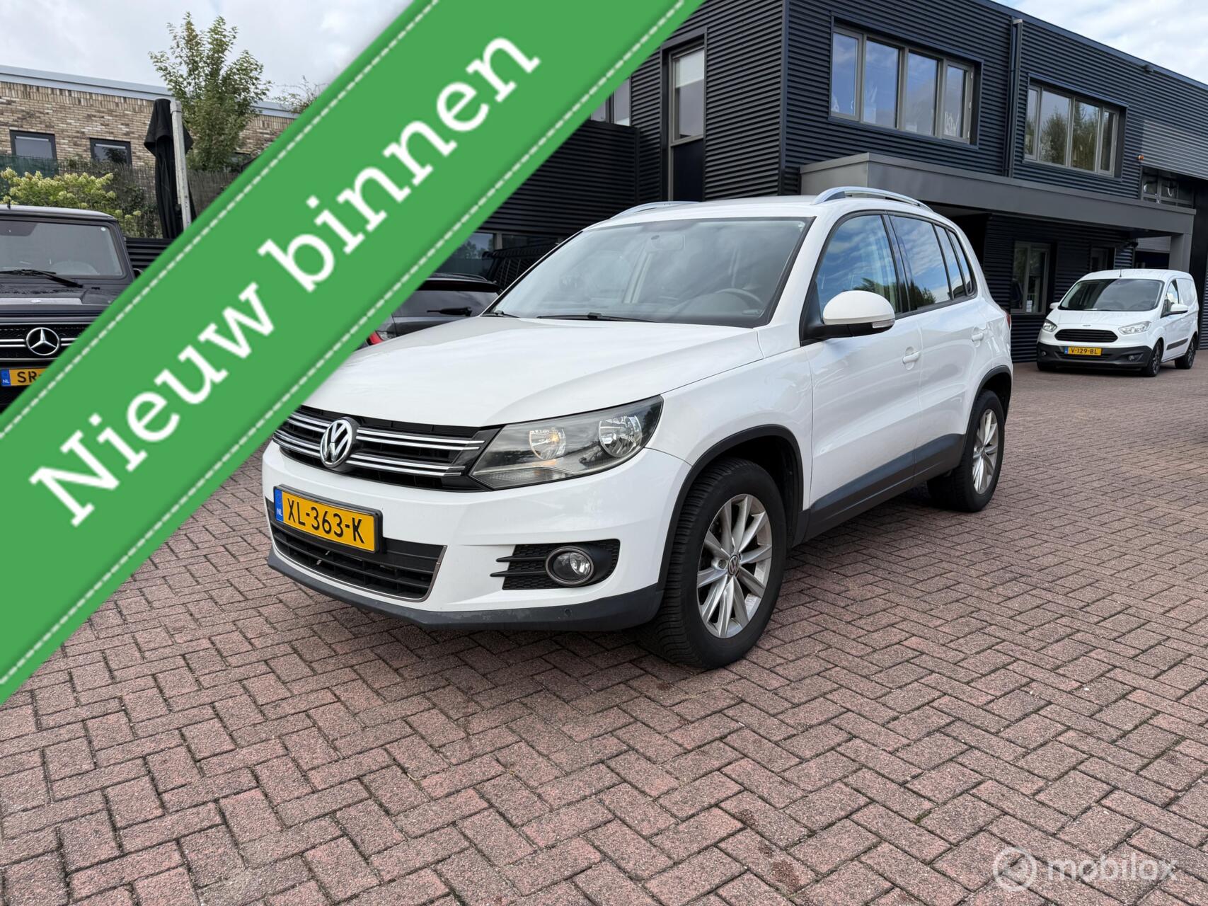Volkswagen Tiguan 2.0 TSI Sport&style Automaat Leder Nav Trekh 2014 - voorkant