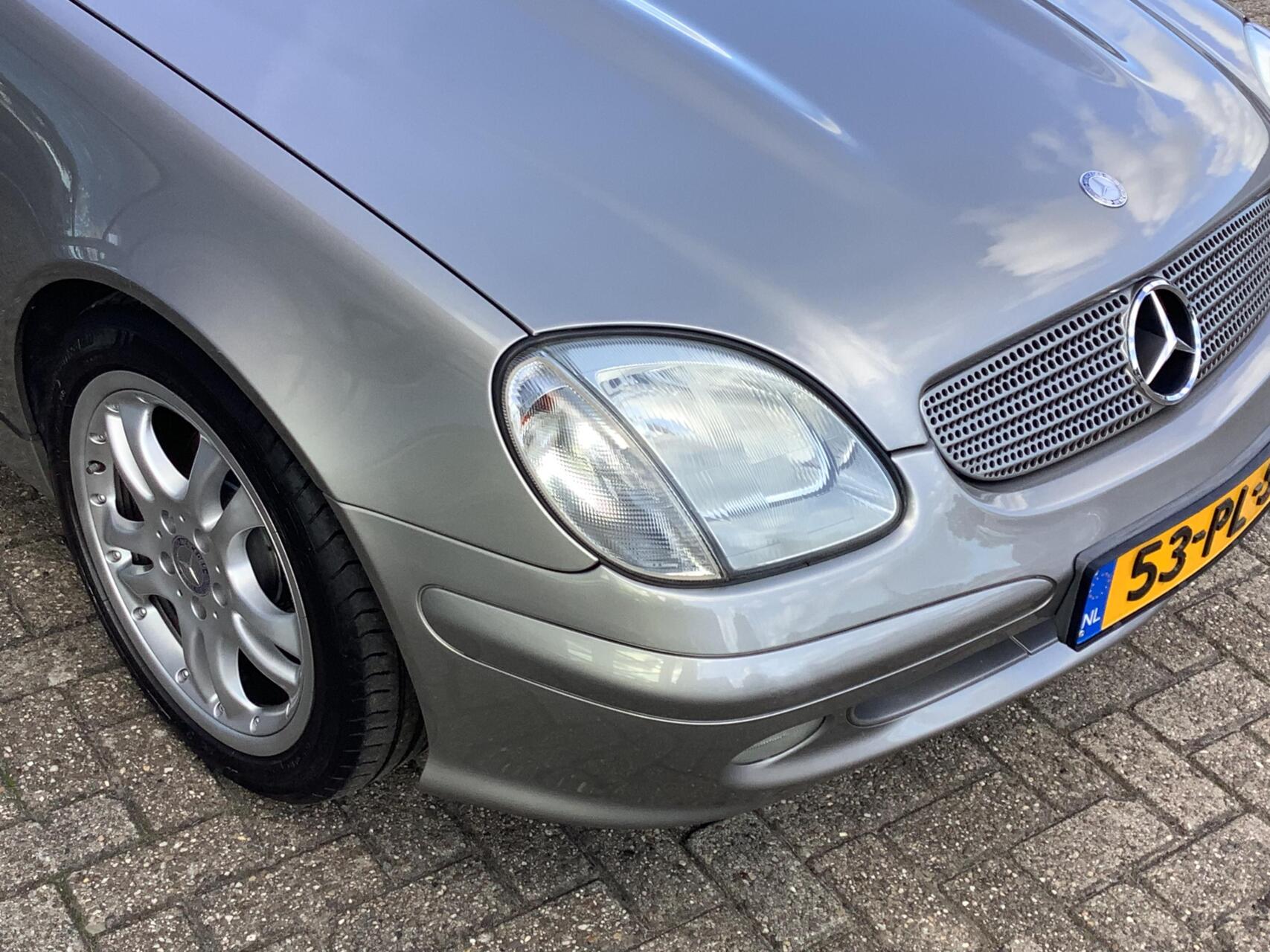 Foto van Mercedes-Benz SLK 200 Kompressor