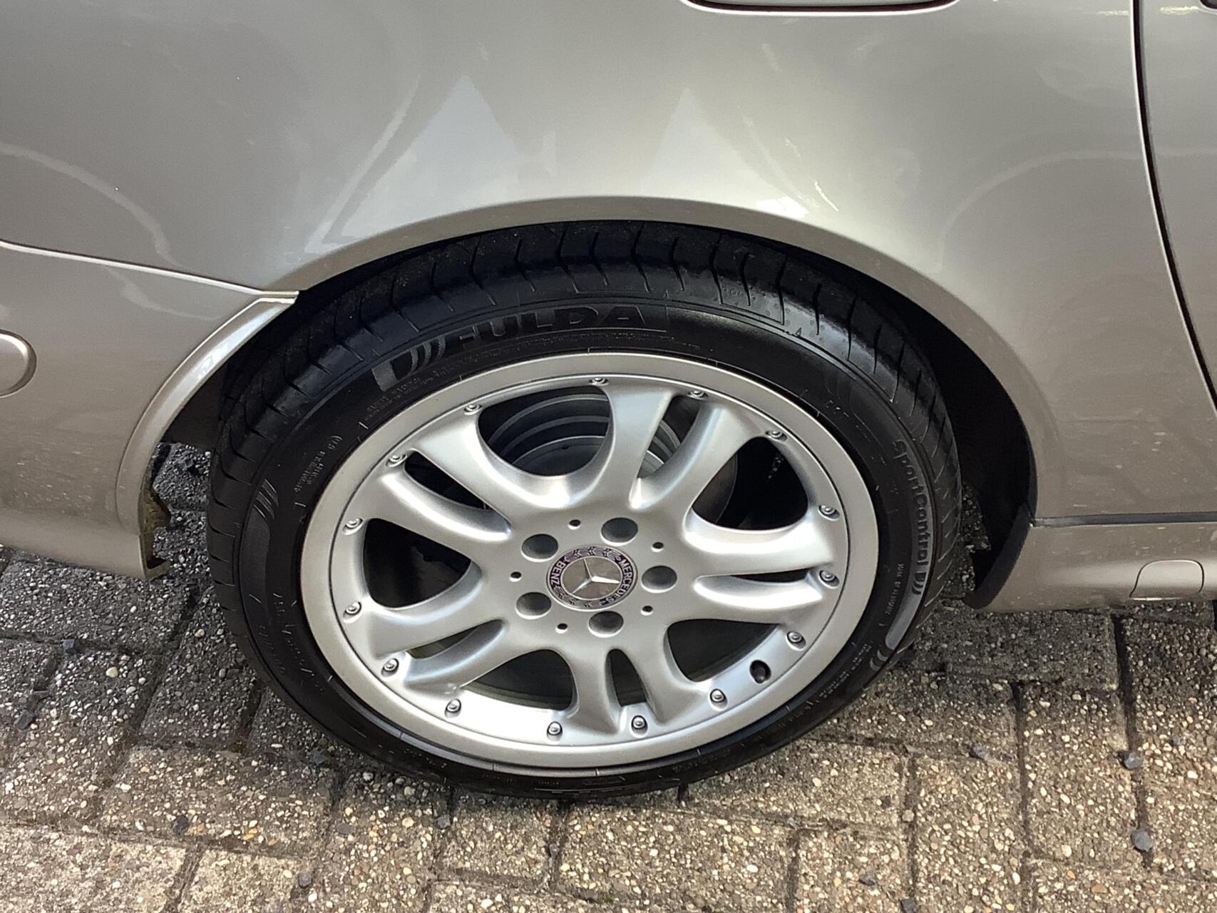 Foto van Mercedes-Benz SLK 200 Kompressor