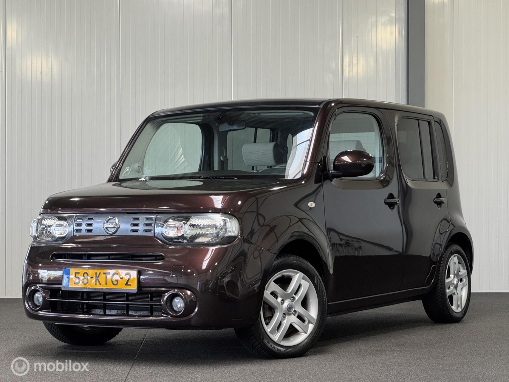 Nissan Nissan Cube 1.6 Pure [ NAP 1e eigenaar trekhaak panorama ] 2010 - voorkant