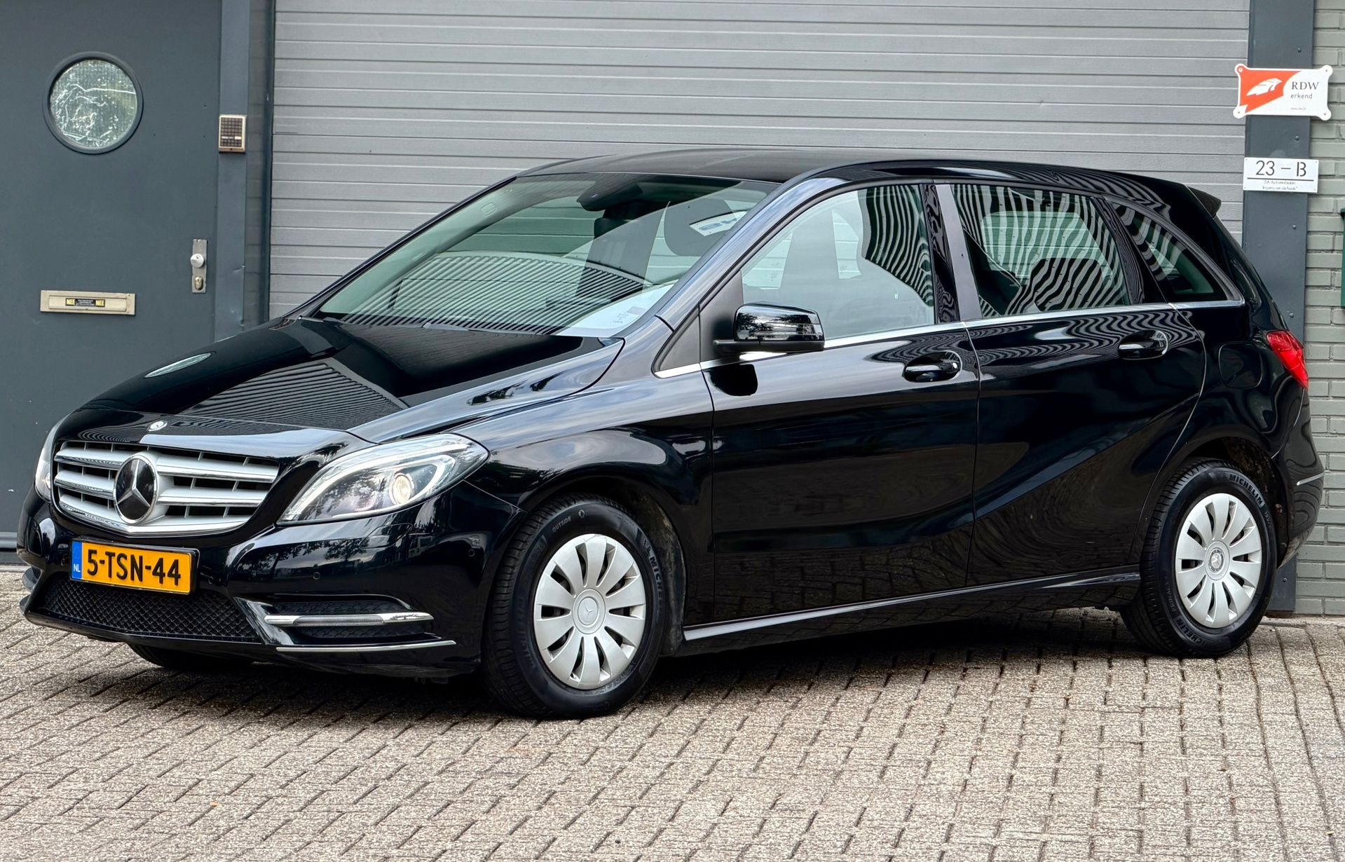 Mercedes-Benz B 180 180 Automaat Ambition 2014 - voorkant